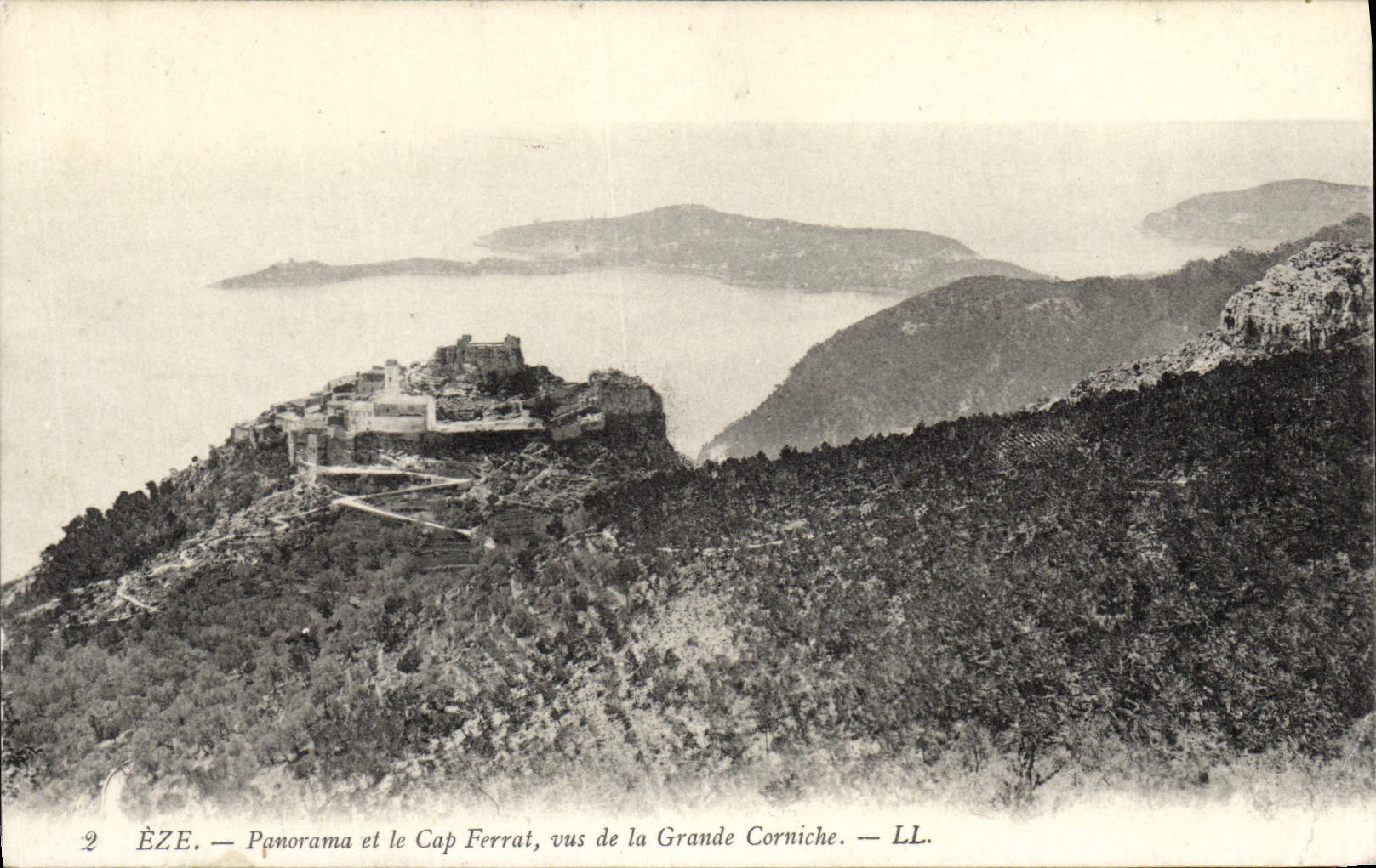 CPA Eze Panorama et le Cap Ferrat Vus de la Grande corniche