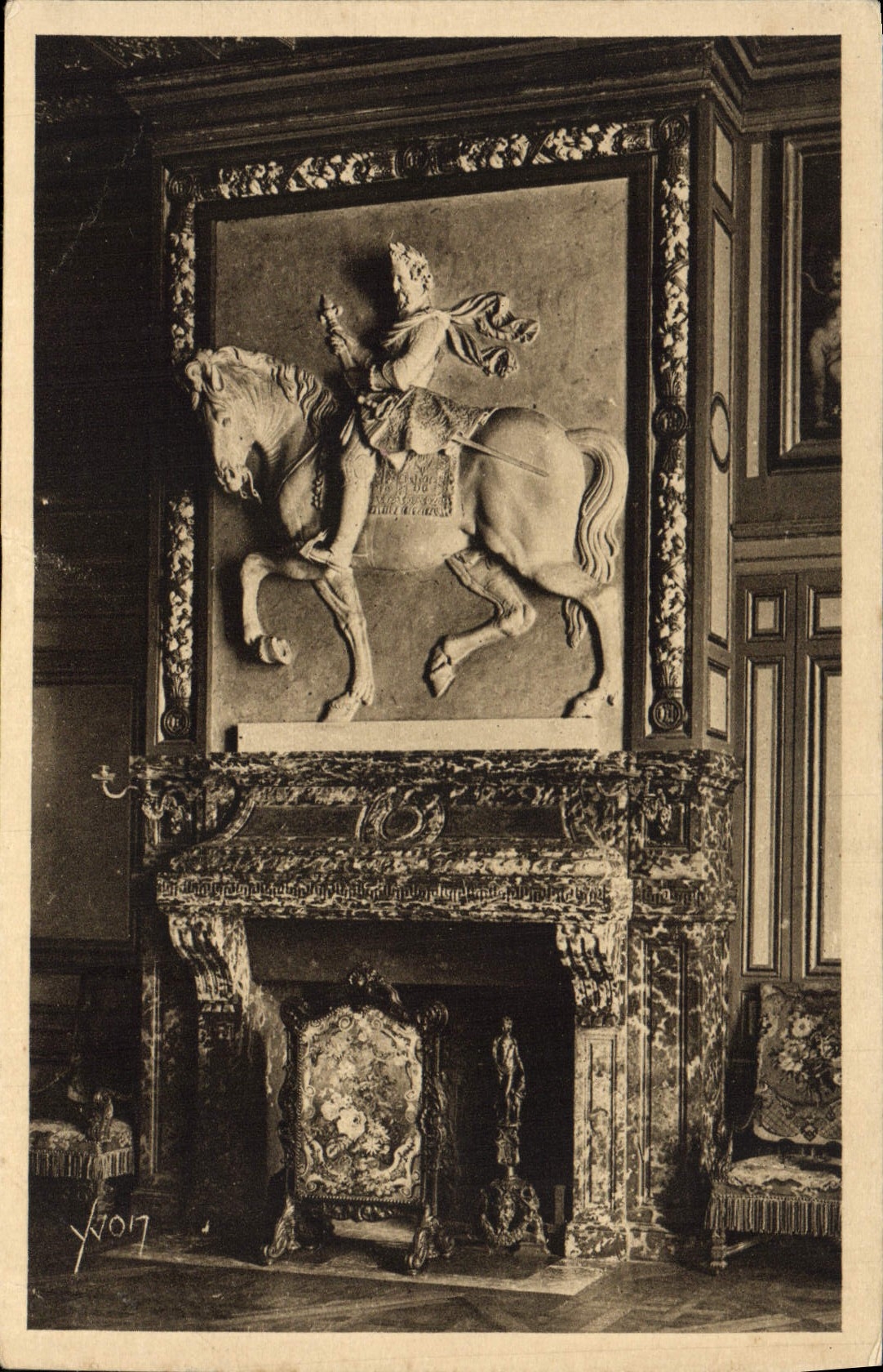 CPA Fontainebleau Palais Statue equestre de Henri IV