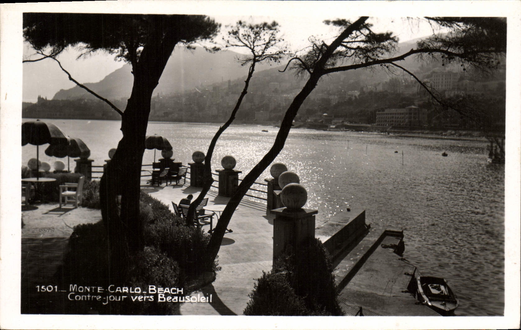 CPA Monte Carlo Beach Contre jour vers Beausoleil