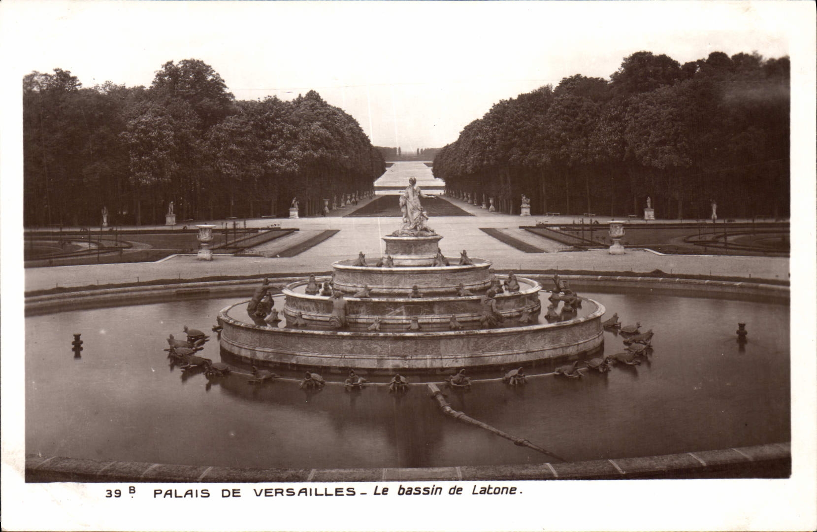 CPA Palais De Versailles Le Bassin de Latone