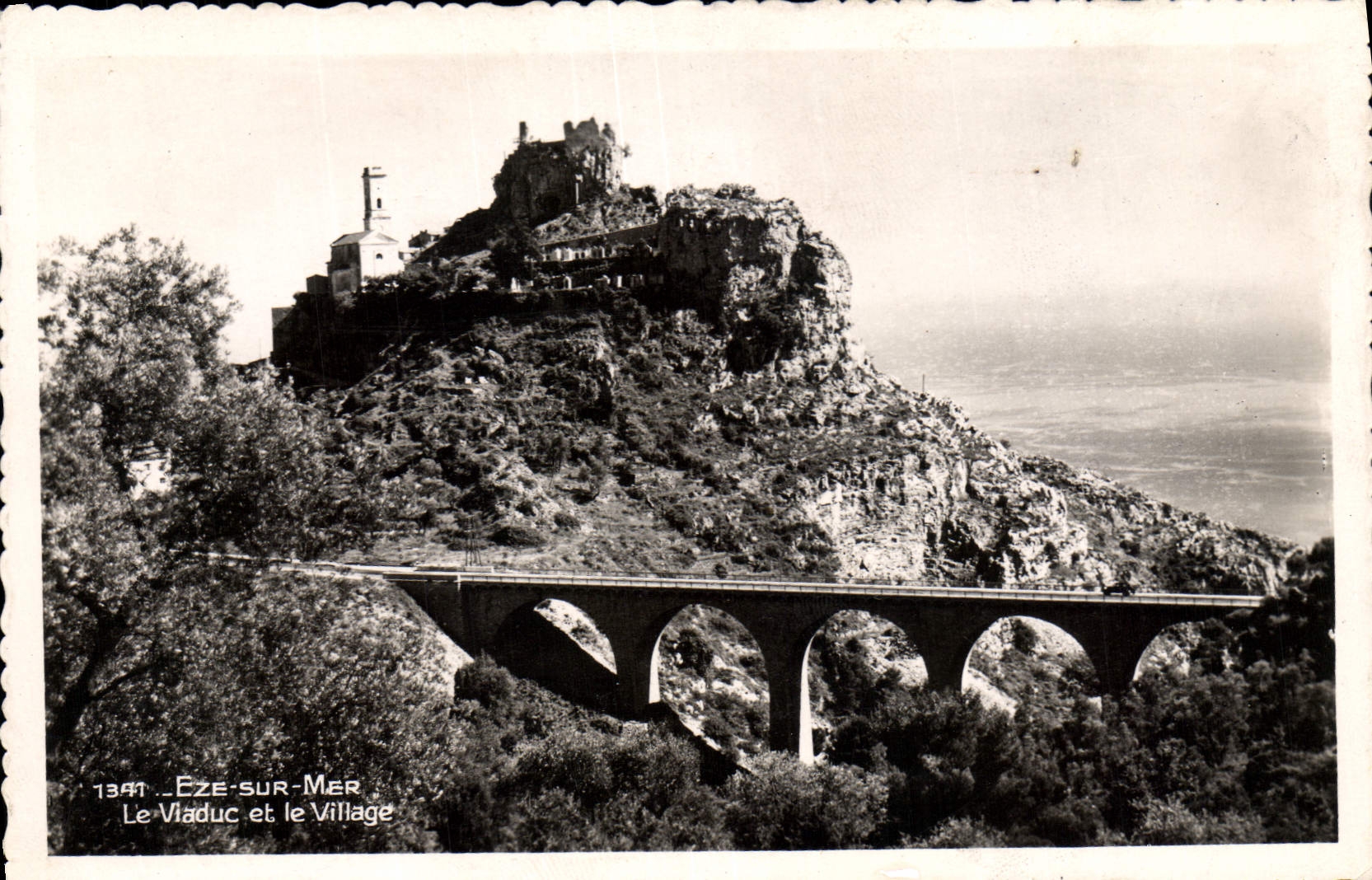 POSTAL MODERNA Eze el viaducto y la aldea