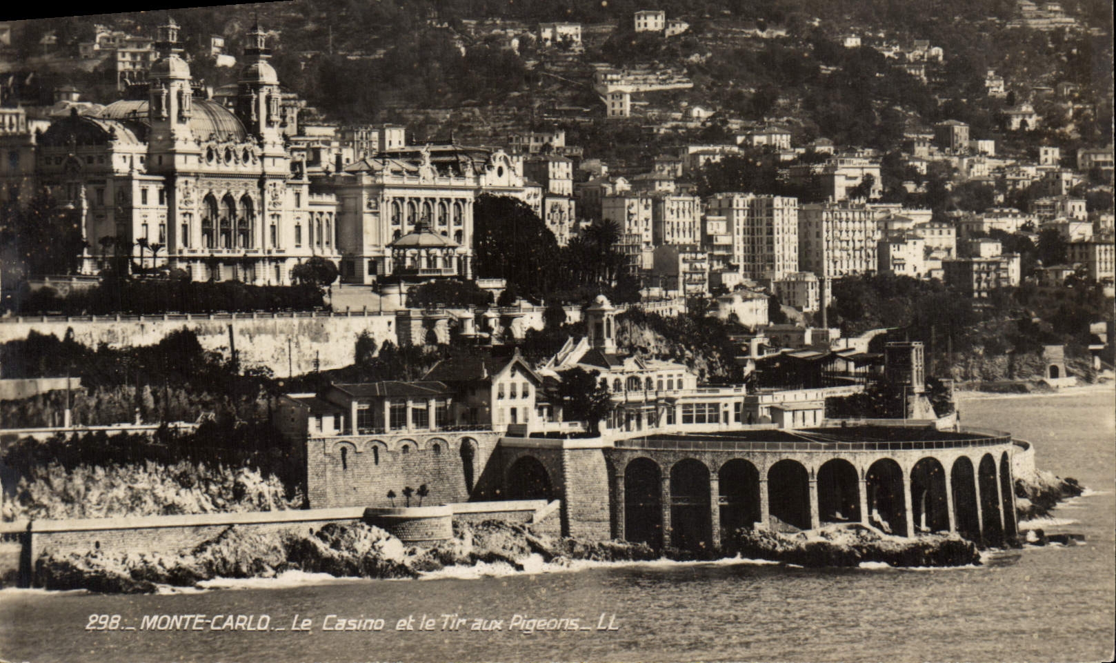 VINTAGE POSTCARD Monte Carlo the Casino and the shooting with the pigeons