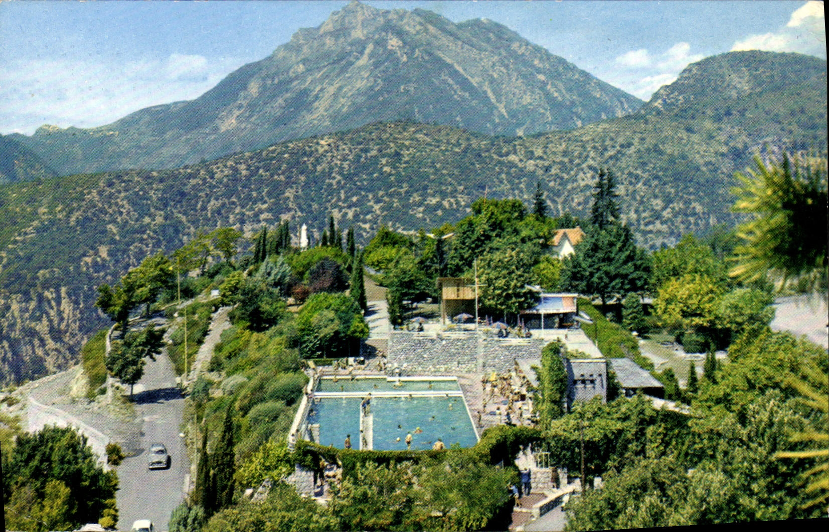 MODERN CARD Levens the Swimming pool