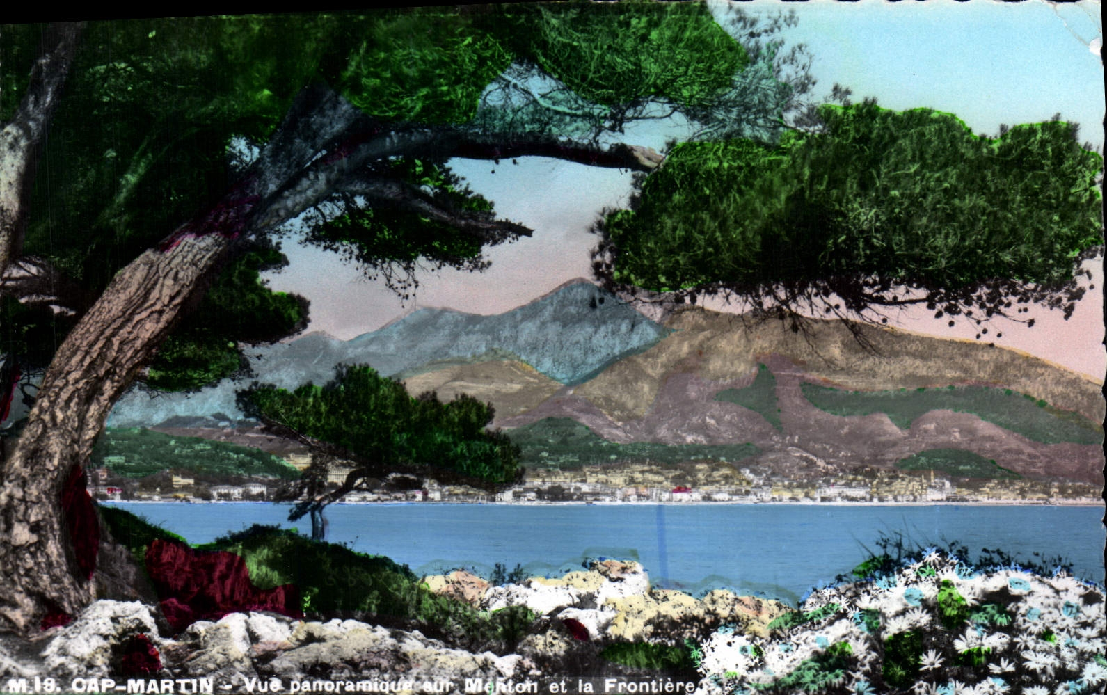 CPM Cap Martin Vue panoramique sur Menton et la frontiere