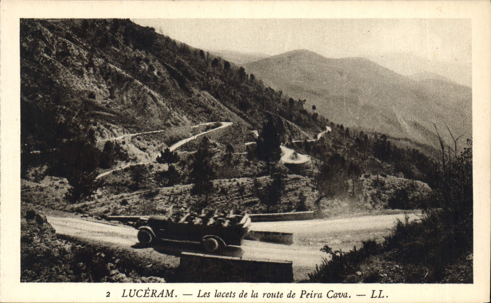 CPA Luceram Les Lacets de la Route de Peira Cava
