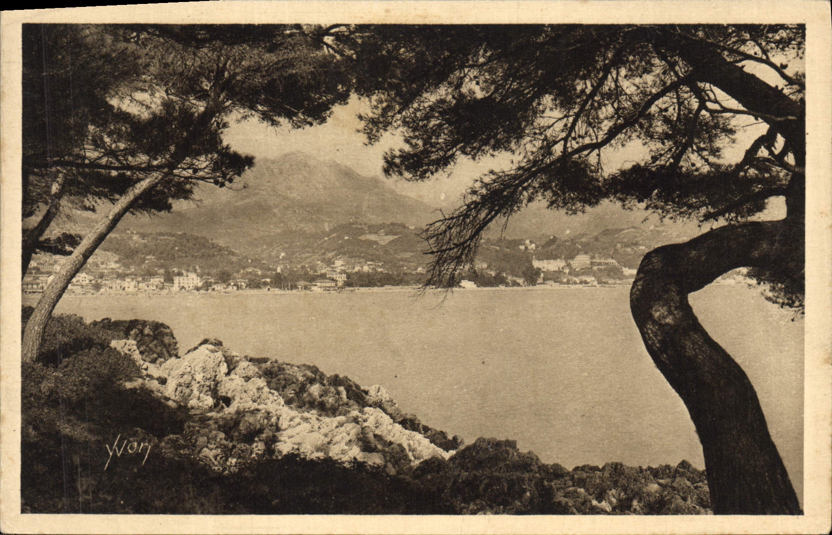 CPA Menton Cap Martin Vue generale sur Menton