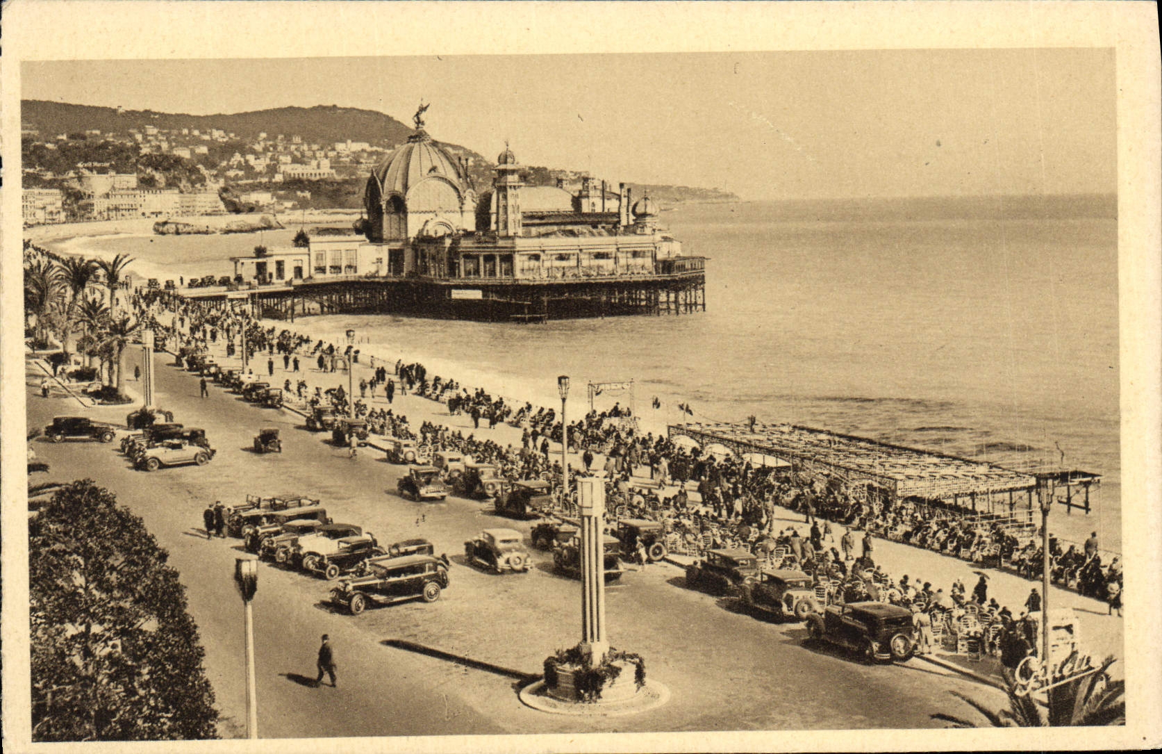 CPA Nice Vue sur la promenade