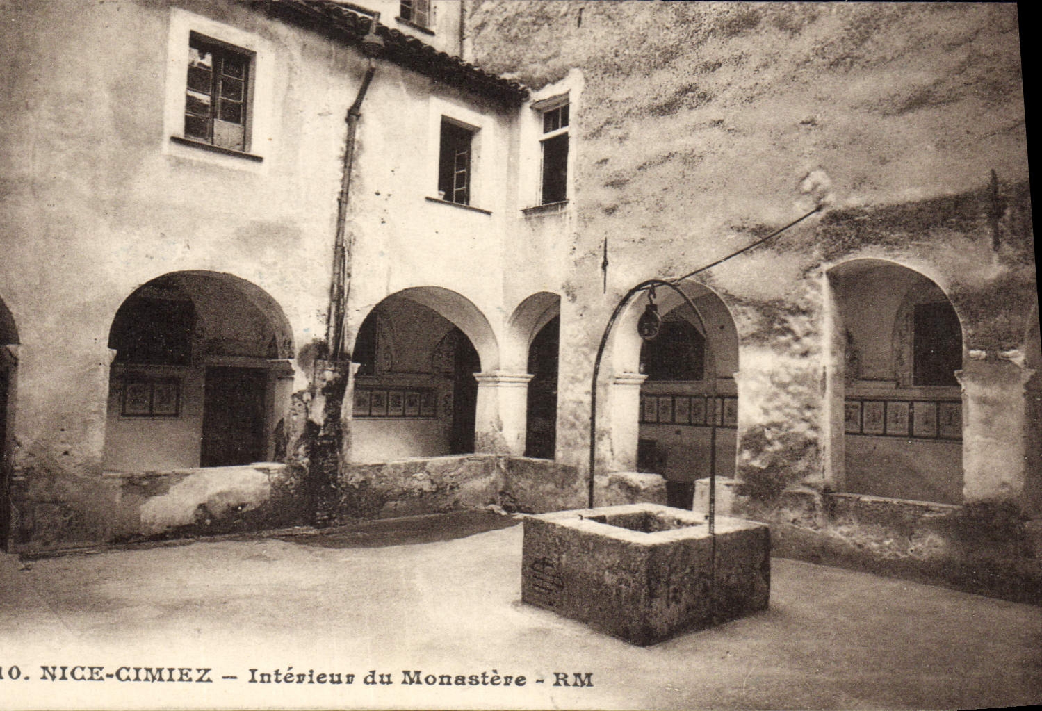 Niza interior de la POSTAL de la VENDIMIA del monasterio