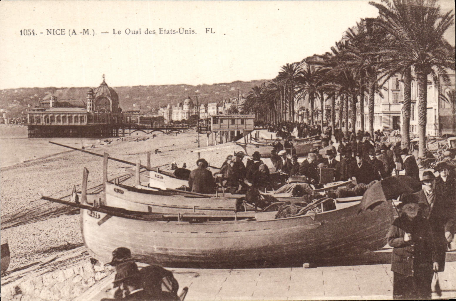 CPA Nice Le Quai des Etats Unis Bateaux
