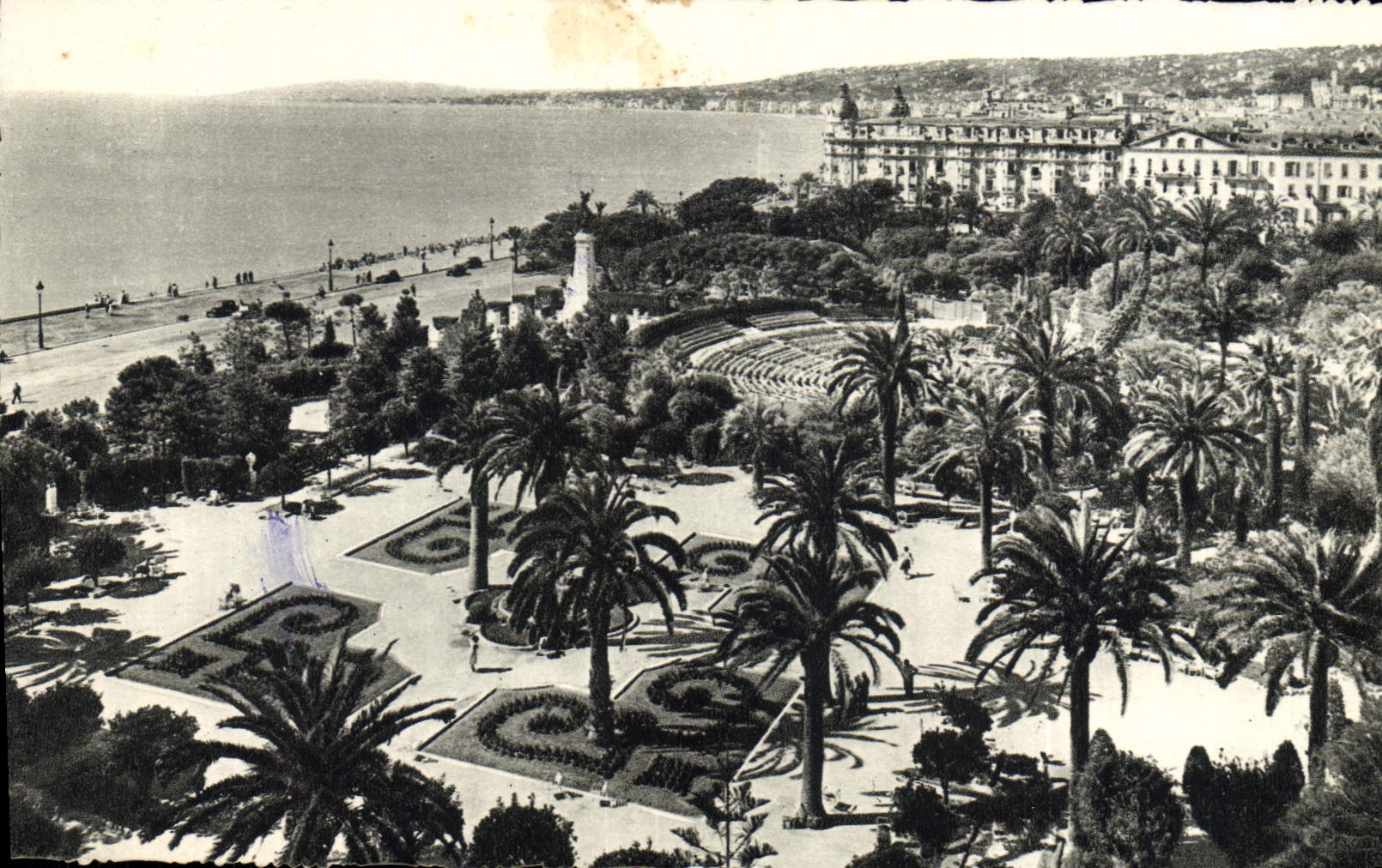 CPA Nice Les Jardins Albert 1er et le Theatre de Verdure