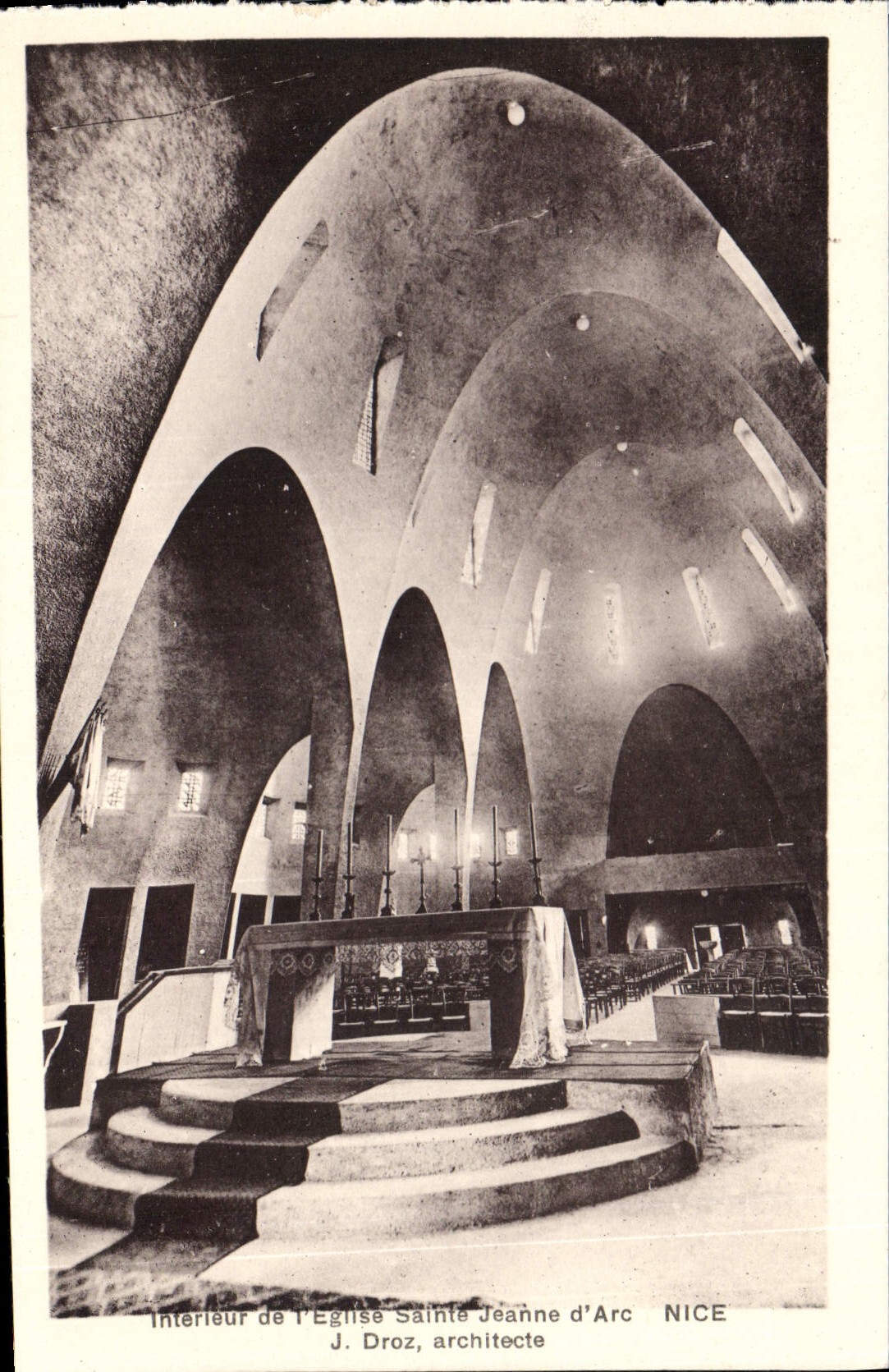 CPA Nice Eglise Sainte Jeanne d'Arc Interieur