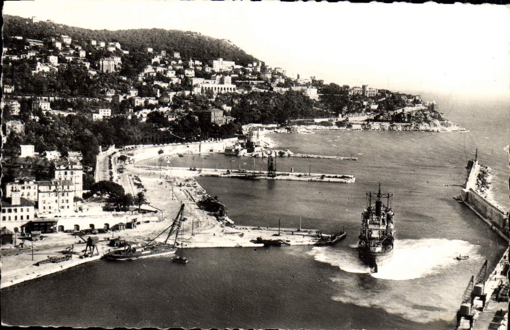 MODERN CARD Nice the Entry of the Gate and the Mount Boron Boat