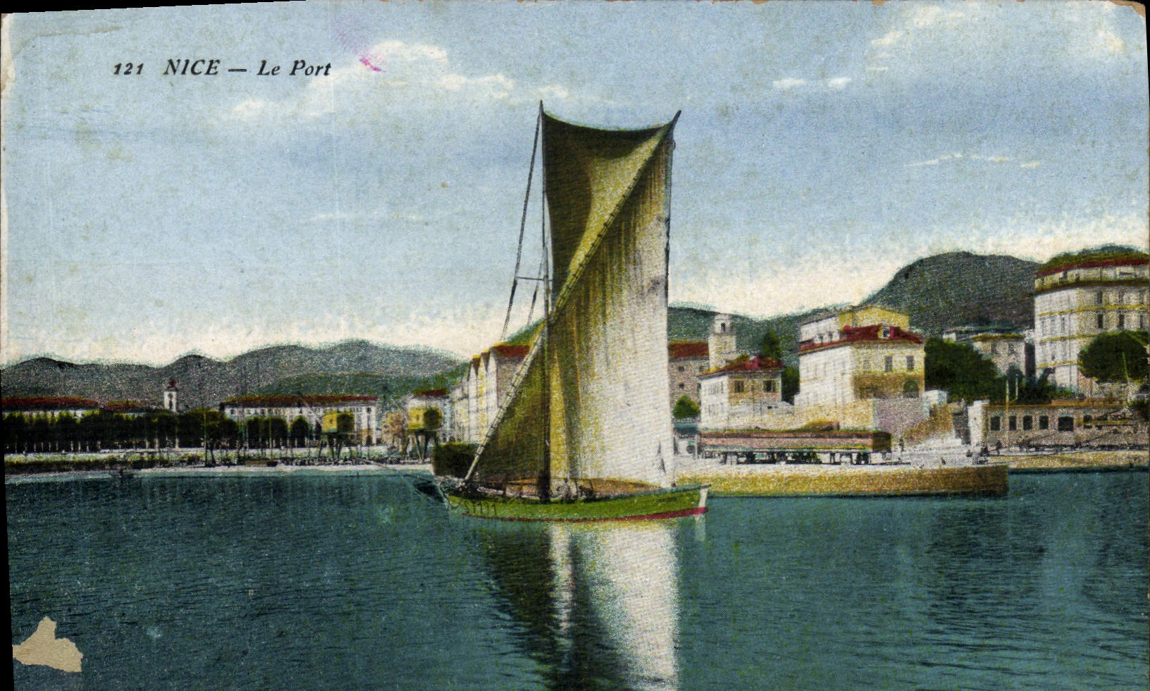 VINTAGE POSTCARD Nice the Port Boat