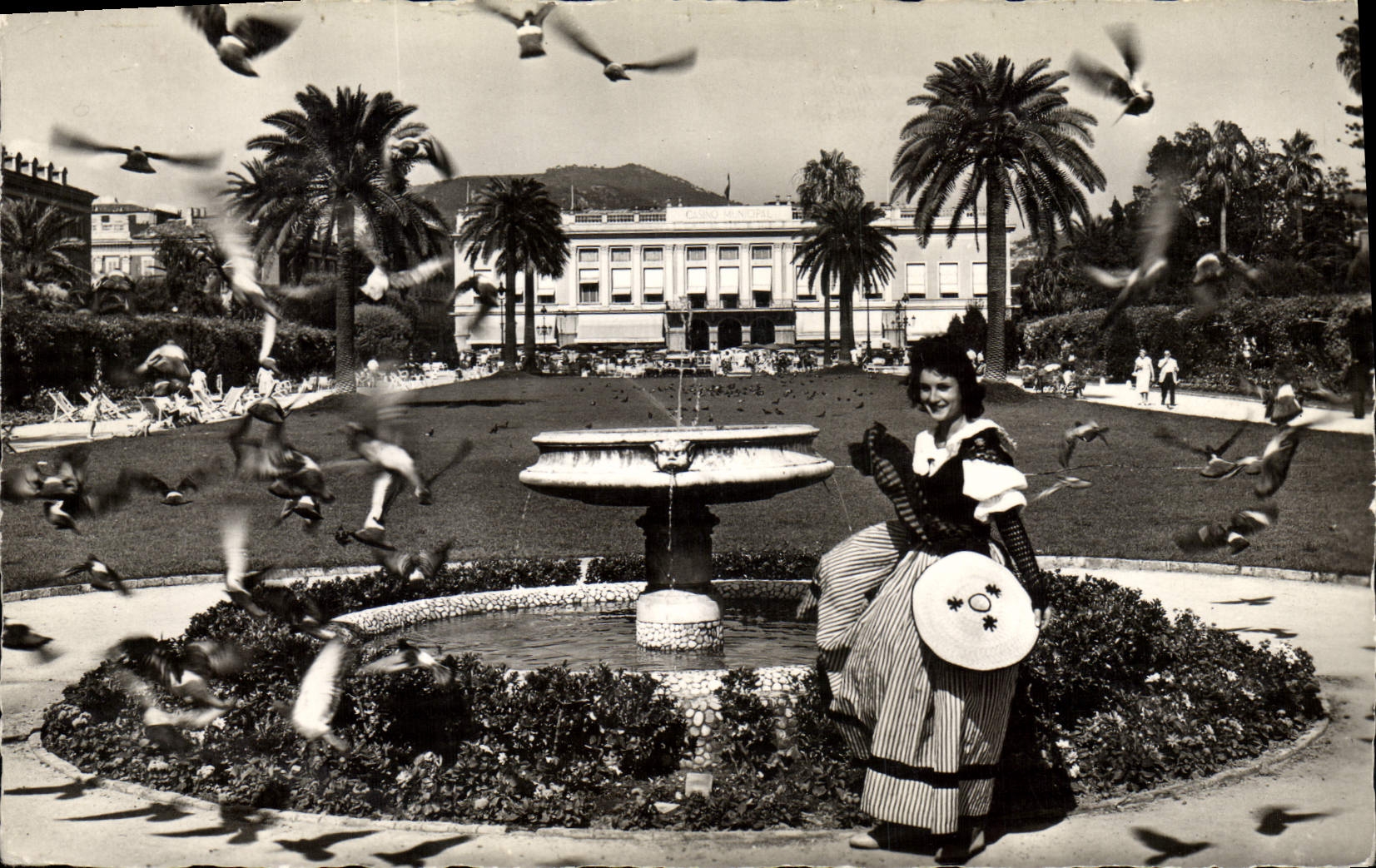 MODERN CARD Nice the Gardens Albert 1st and the Municipal Casino