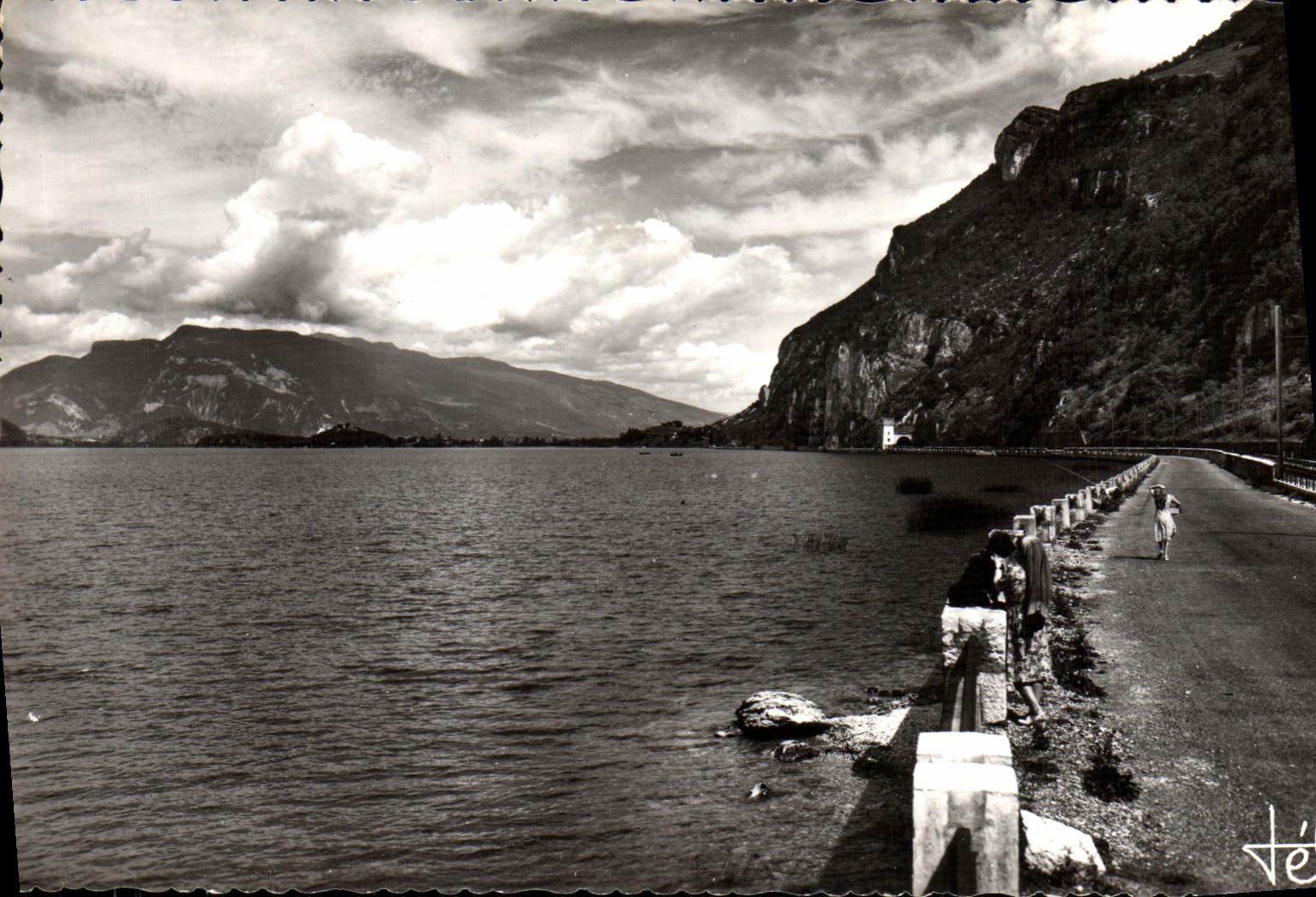 MODERN CARD Lac of Le Bourget Route of Aix Les Bains has Chindrieux Culoz Paris