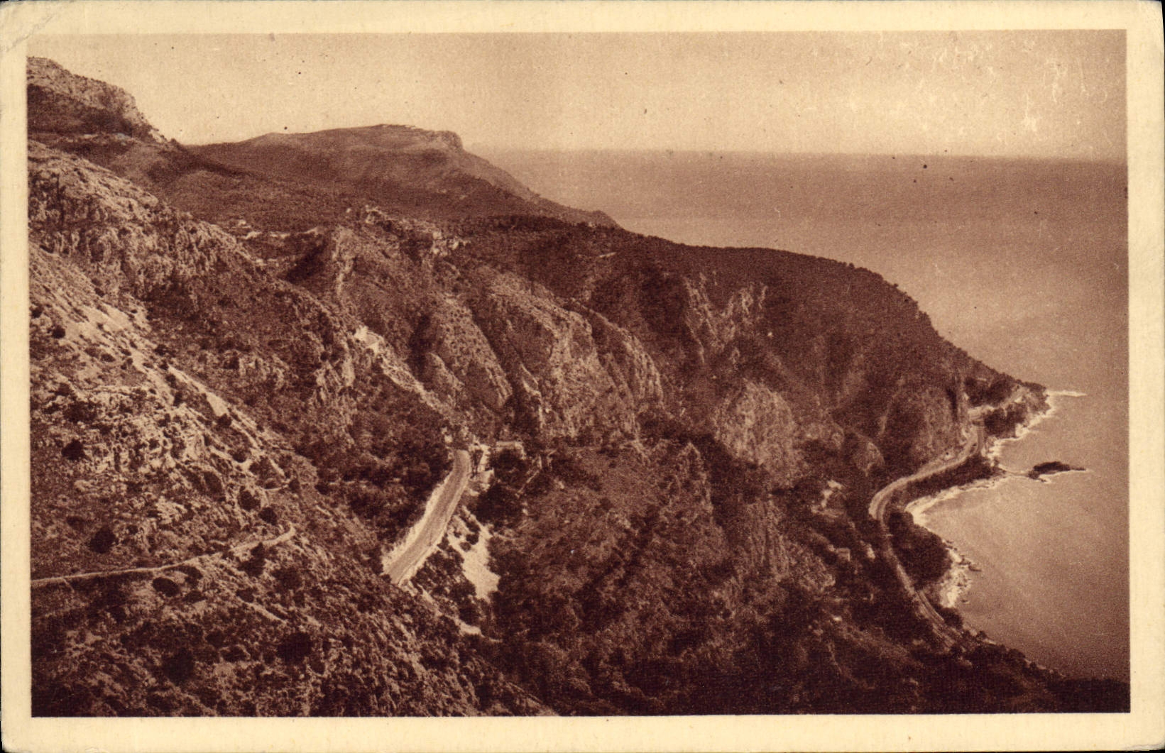 CPA Excursion de la grande corniche Les corniches et le chemin Napoleon