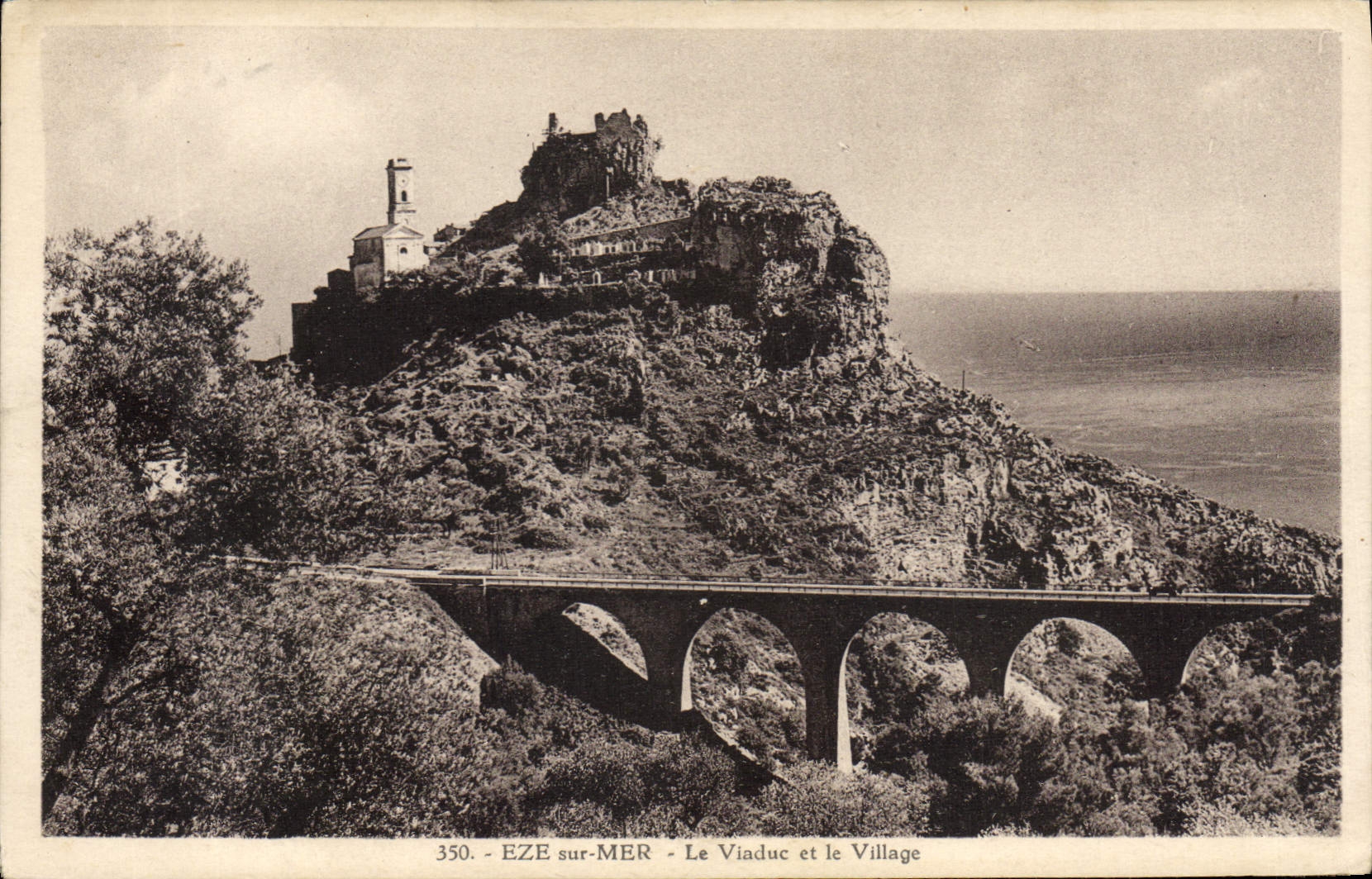 CPA Eze Sur Mer Le Viaduc et le Village