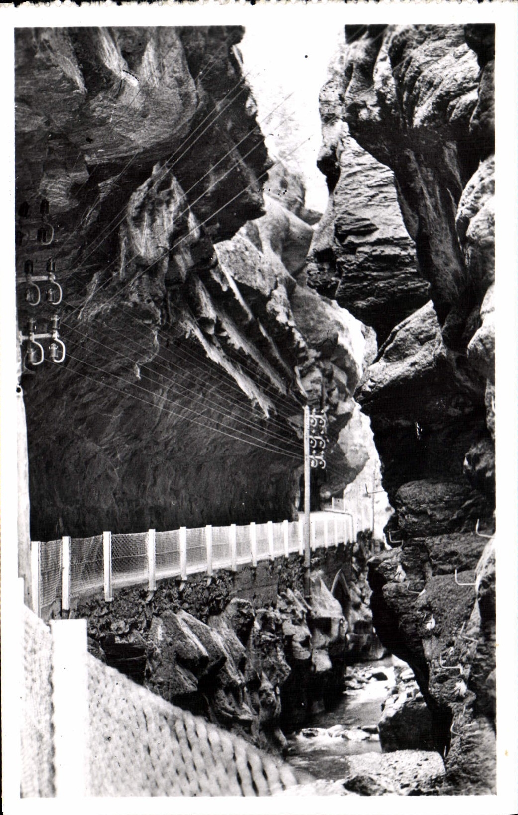 CPA Les Gorges du Cians Passage de L'Enfer