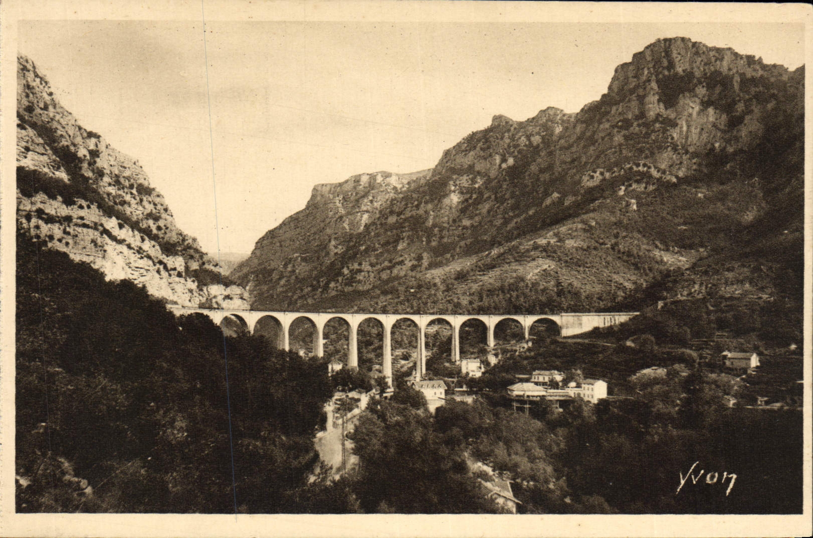 VINTAGE POSTCARD Falls Of the Wolf the bridge of the wolf