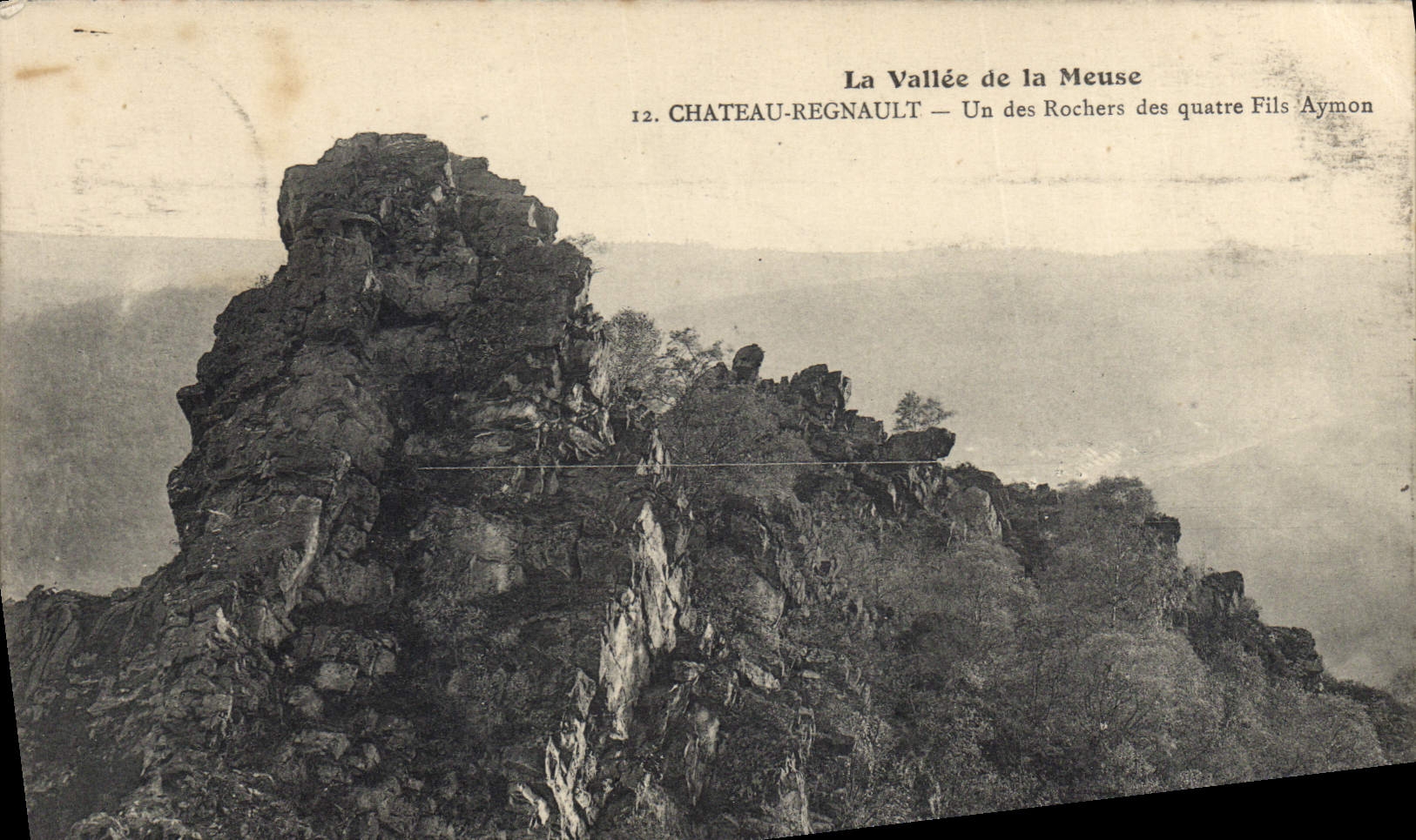 VINTAGE POSTCARD Castle Regnault Bogny One of the rocks of the four Aymon wire