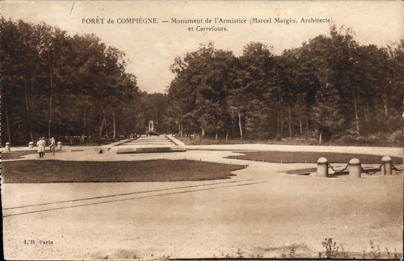 POSTAL Compiegne Monument De I' Armistice de la VENDIMIA y encrucijada de Militaria