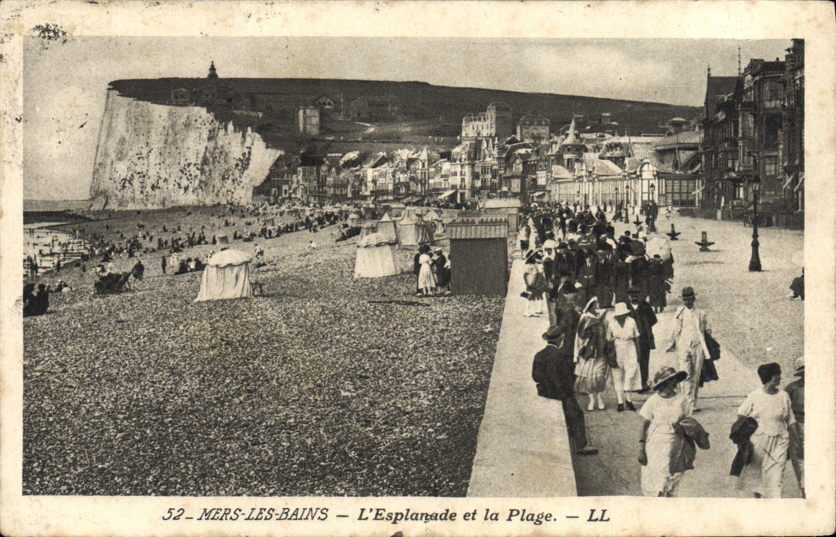 VINTAGE POSTCARD Seas Les Bains the Esplanade And the Beach