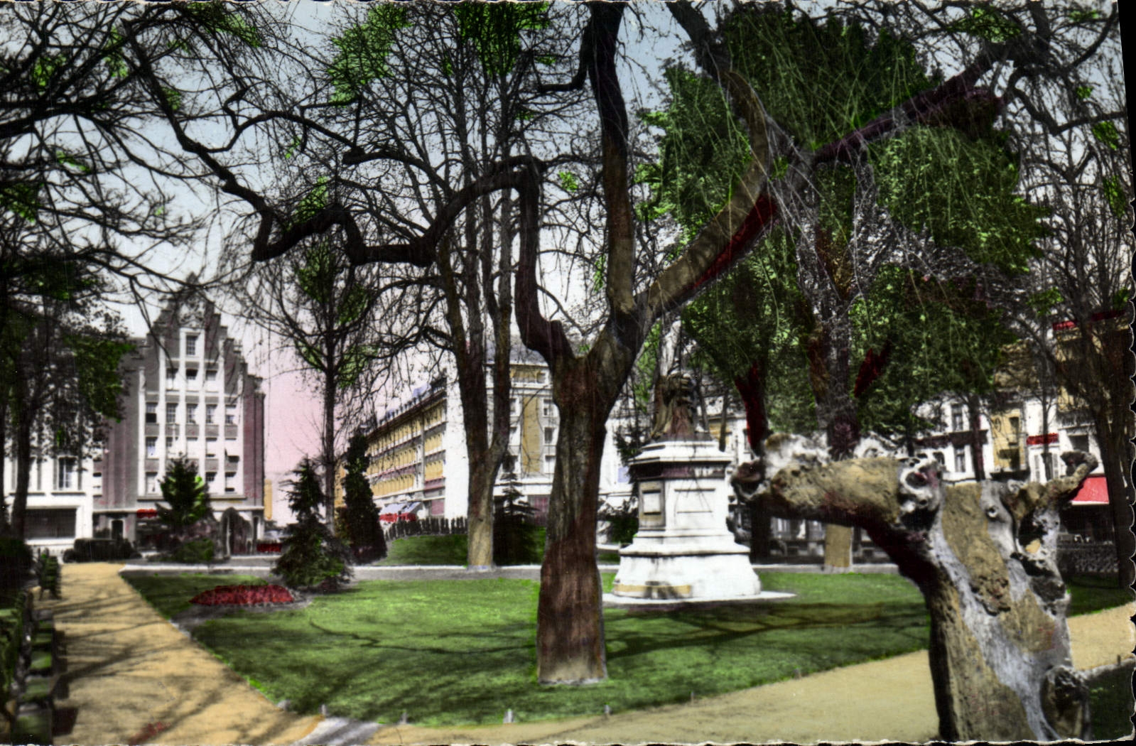 CPM Amiens Le Square St Denis Place Rene Goblet