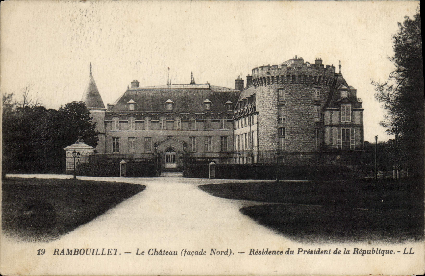 CPA Rambouillet Le Chateau Residence Du President de la Republique