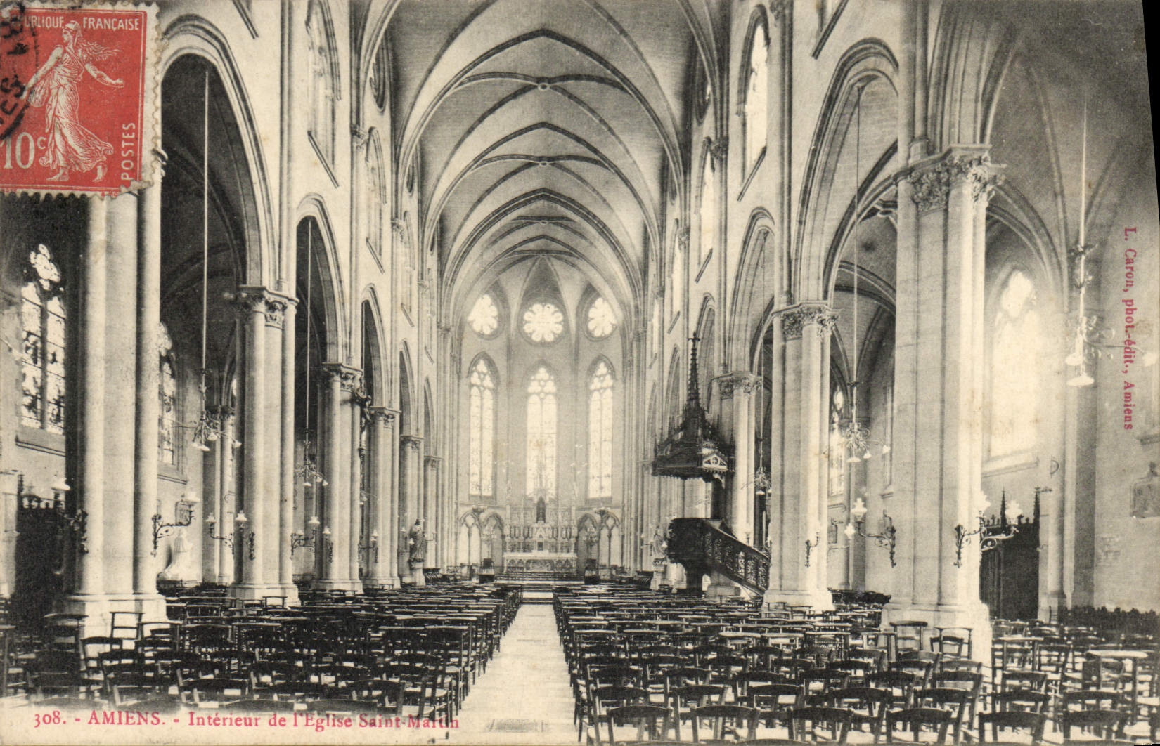 VINTAGE POSTCARD Interior Amiens De I' Eglise Martin Saint