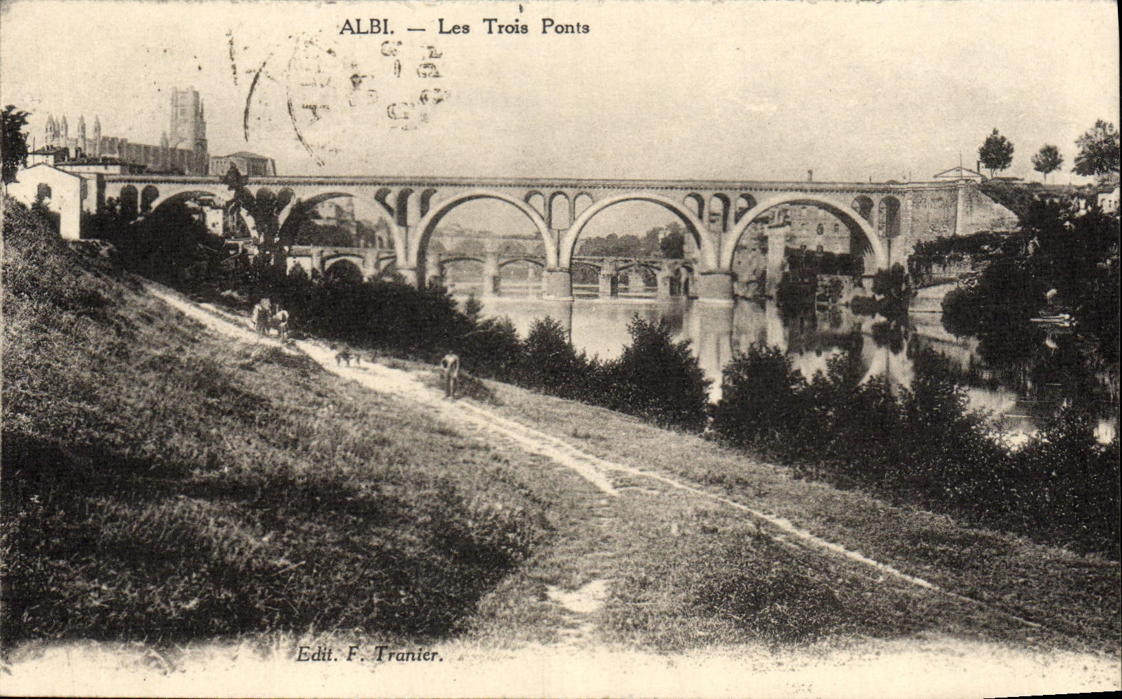 VINTAGE POSTCARD Albi Three Bridges