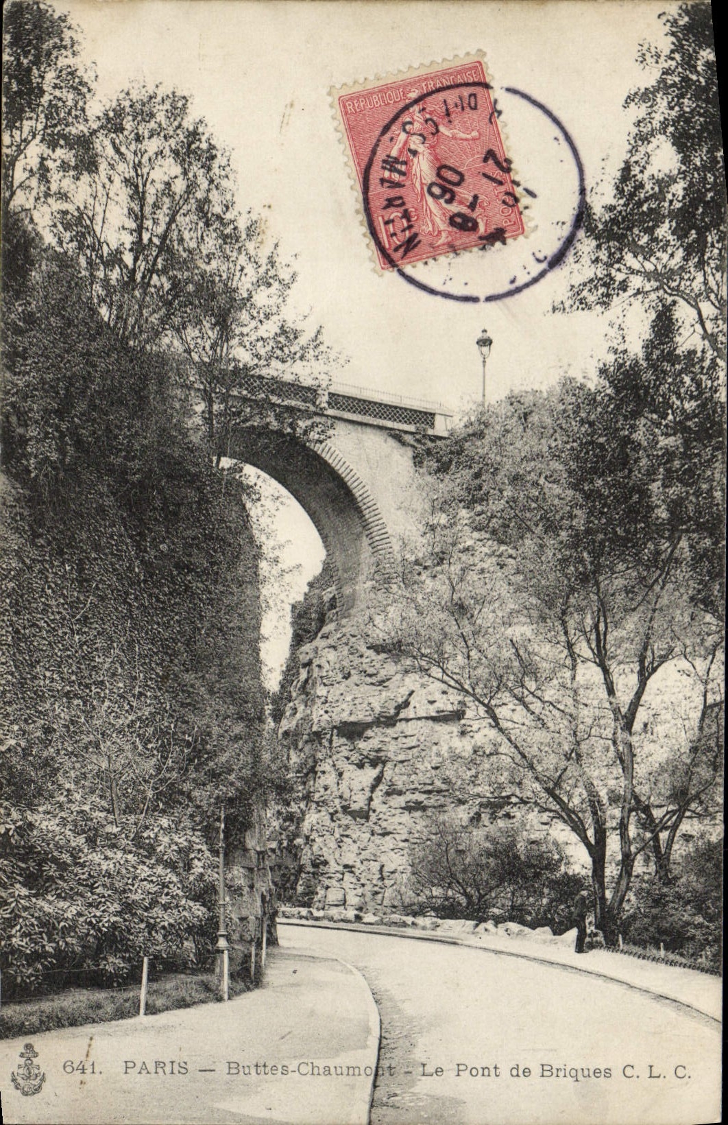 CPA Paris Buttes Chaument Le Pont de Briques