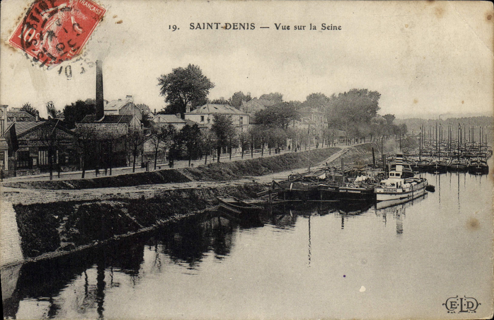 POSTAL Denis santo de la VENDIMIA visto en el Seine
