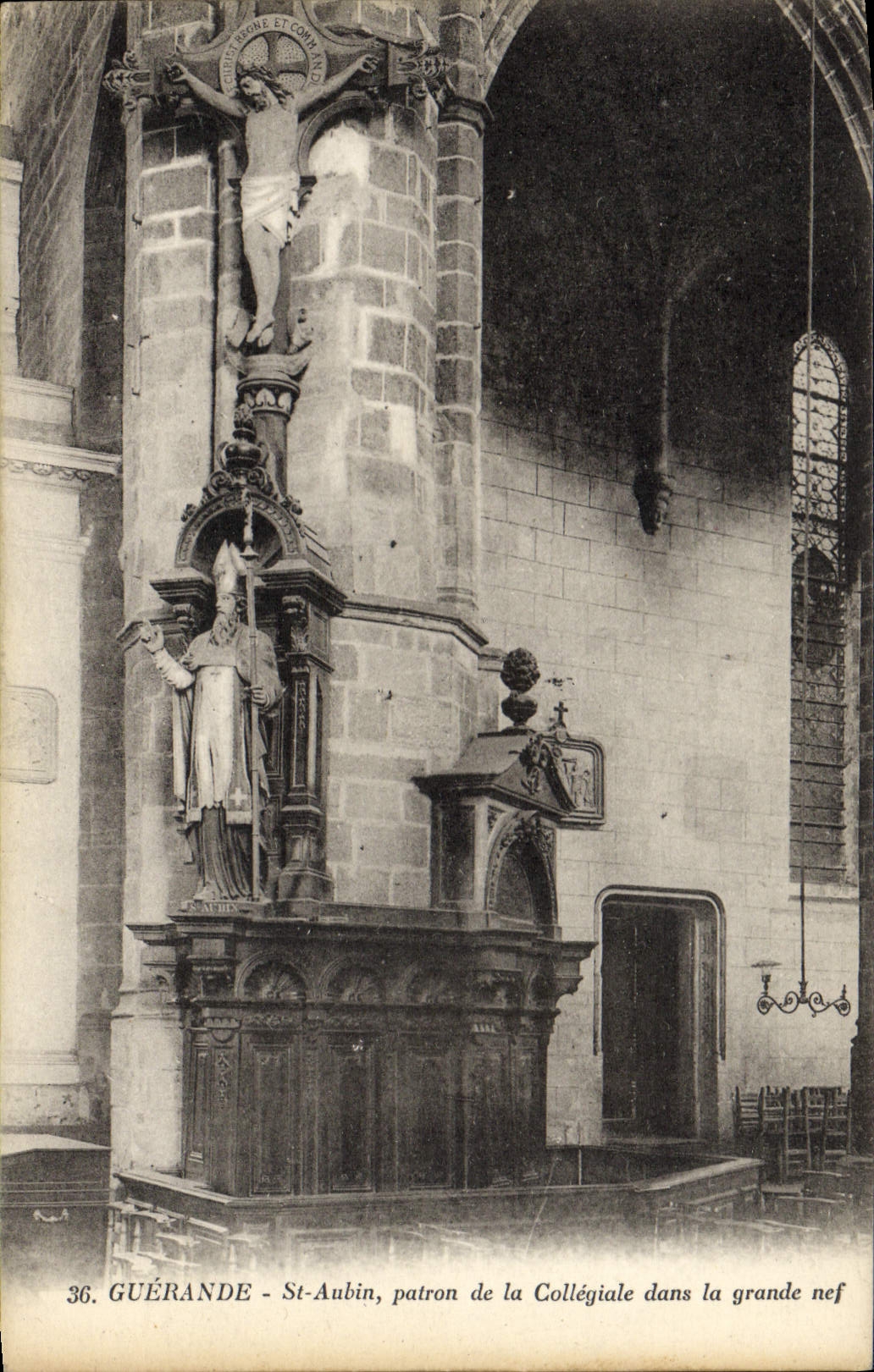 VINTAGE POSTCARD Guerande St Aubin Owner of Collegial in the great nave