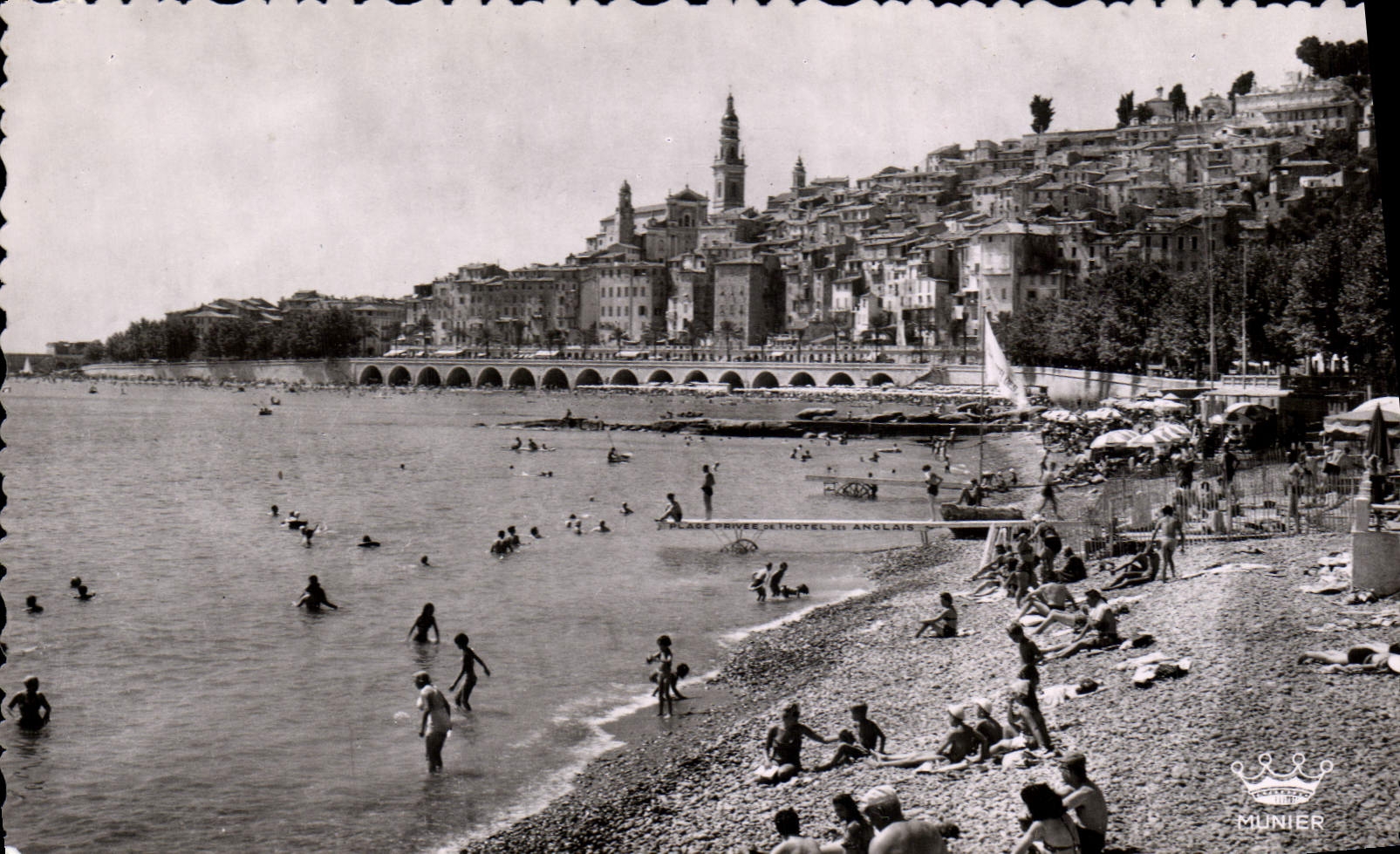 MODERN CARD Menton the Old city the beach of the Bonaparte Quay