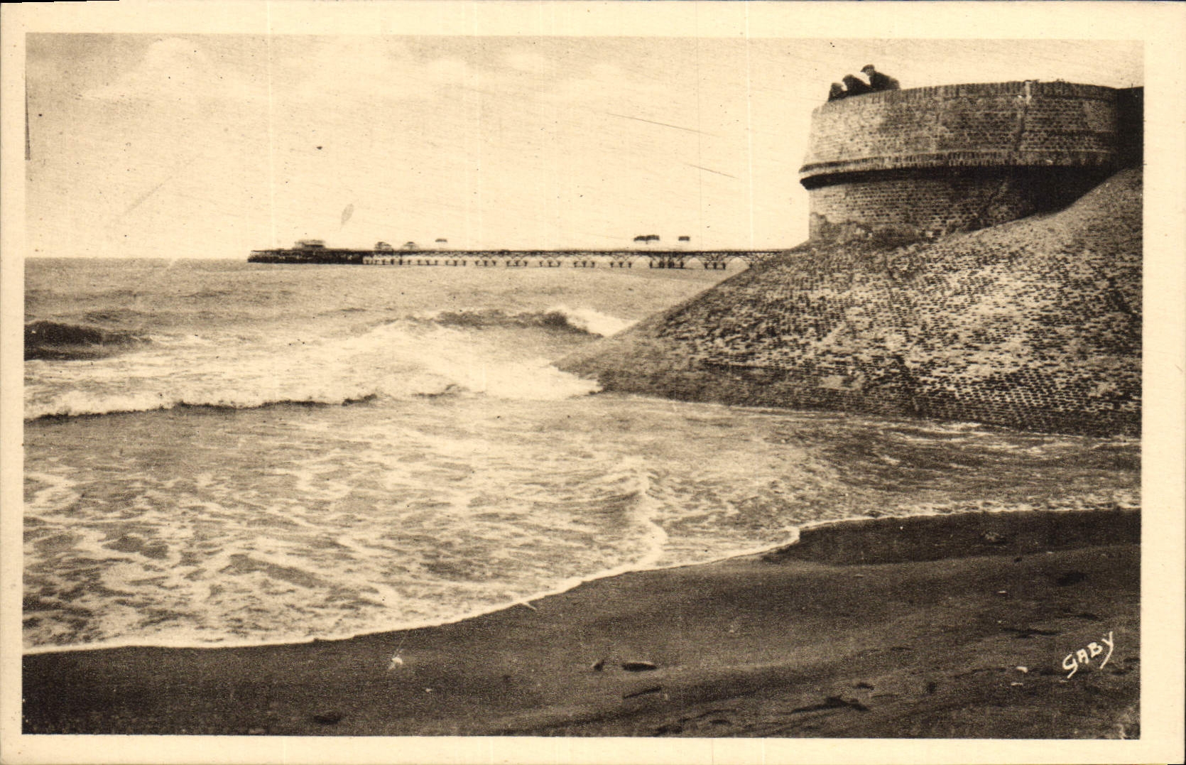 POSTAL Trouville de la VENDIMIA la reina de la playa la caminata del embarcadero