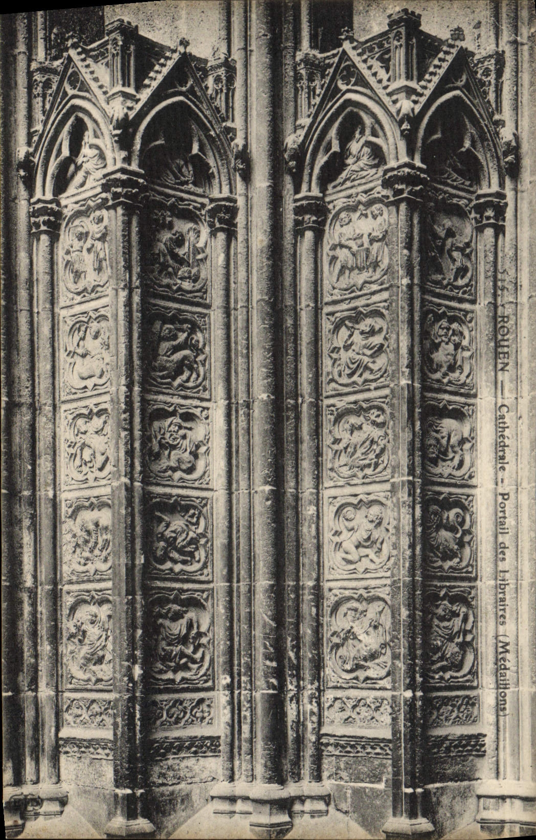 VINTAGE POSTCARD Rouen Cathedral Gate of the Booksellers Medallions