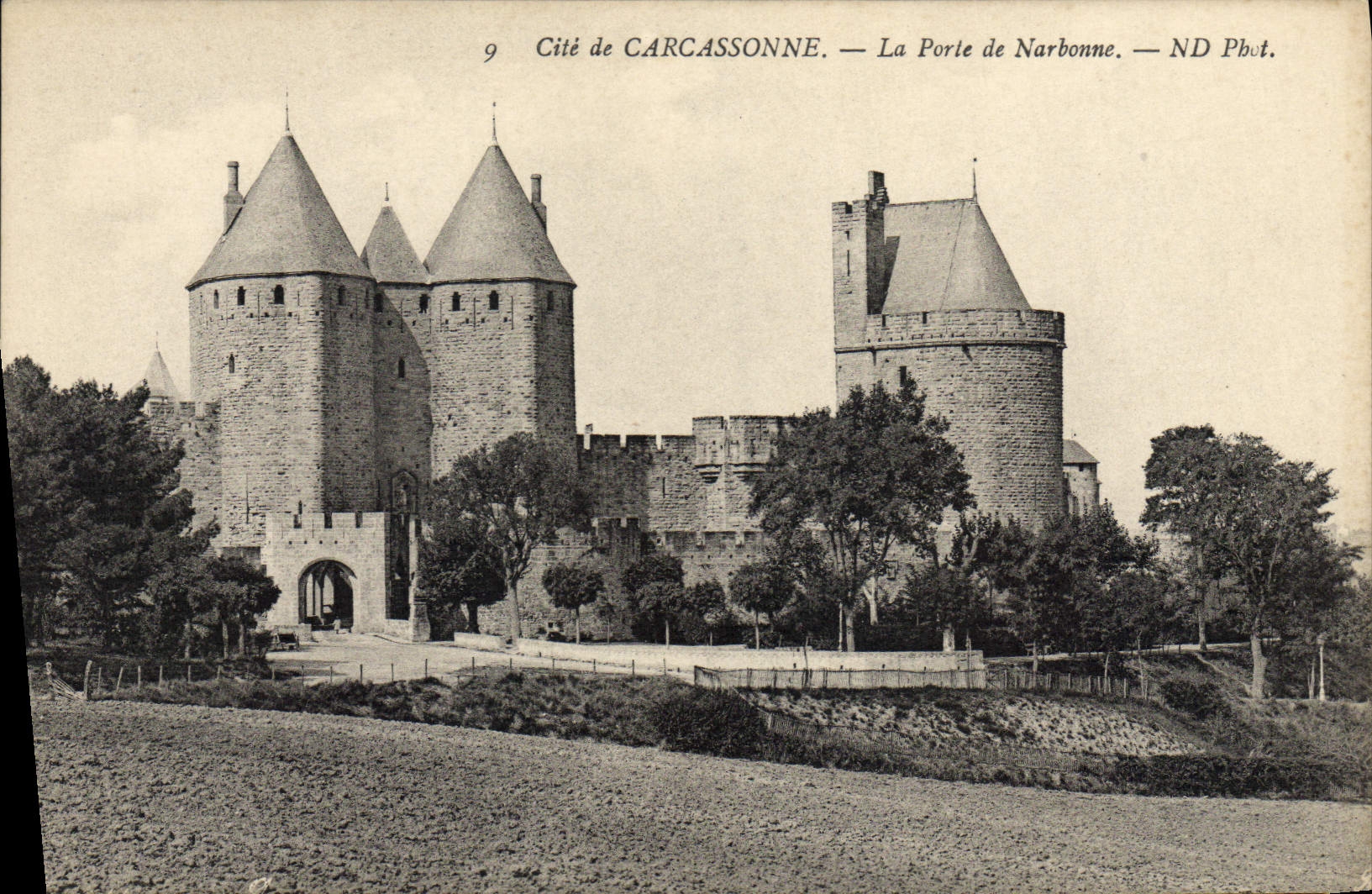 CPA Carcassonne La Porte de Narbonne