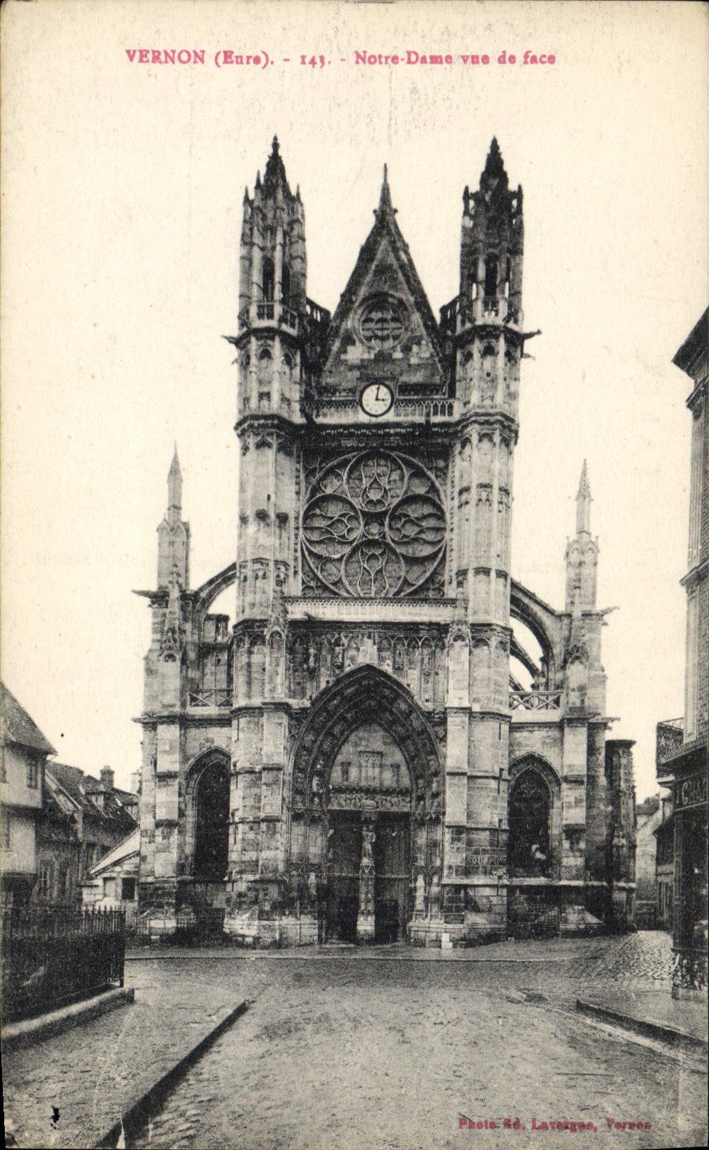 VINTAGE POSTCARD Vernon Notre Dame Front view