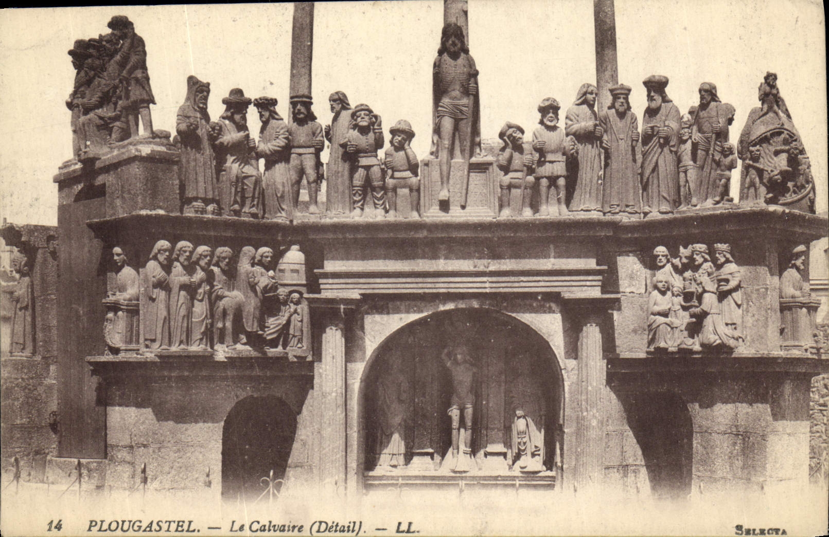 CPA Plougastel Le Calvaire