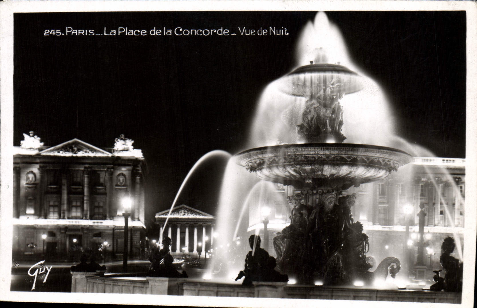 CPM Paris La Place De la Concorde Vue De Nuit