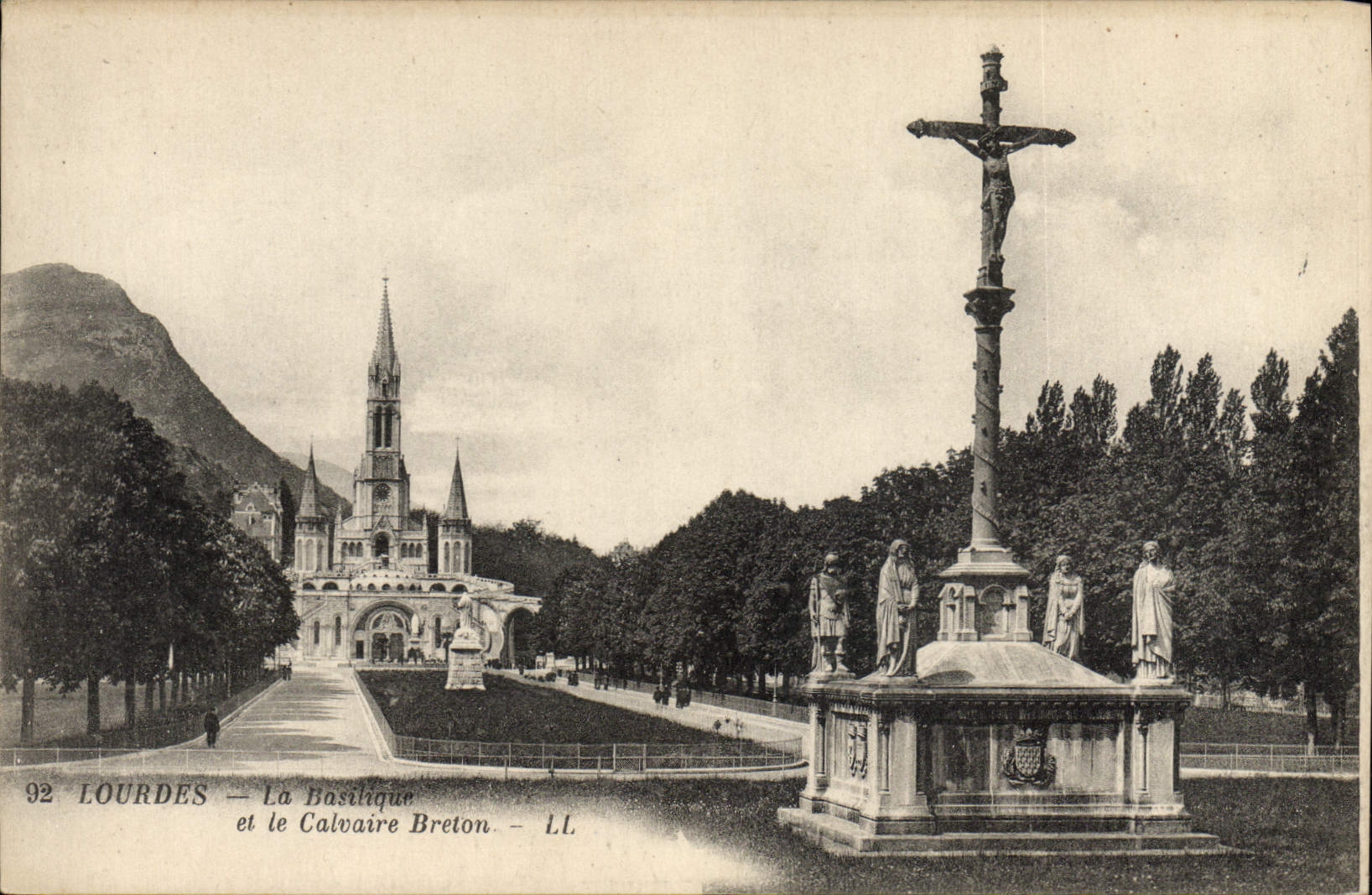 POSTAL de la VENDIMIA pesada la basílica y el martirio bretón