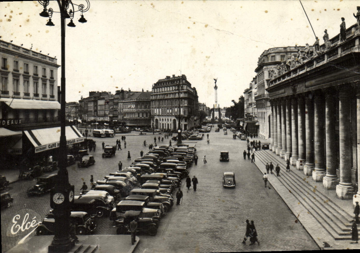 CPM Bordeaux Et La Place De La Comedie
