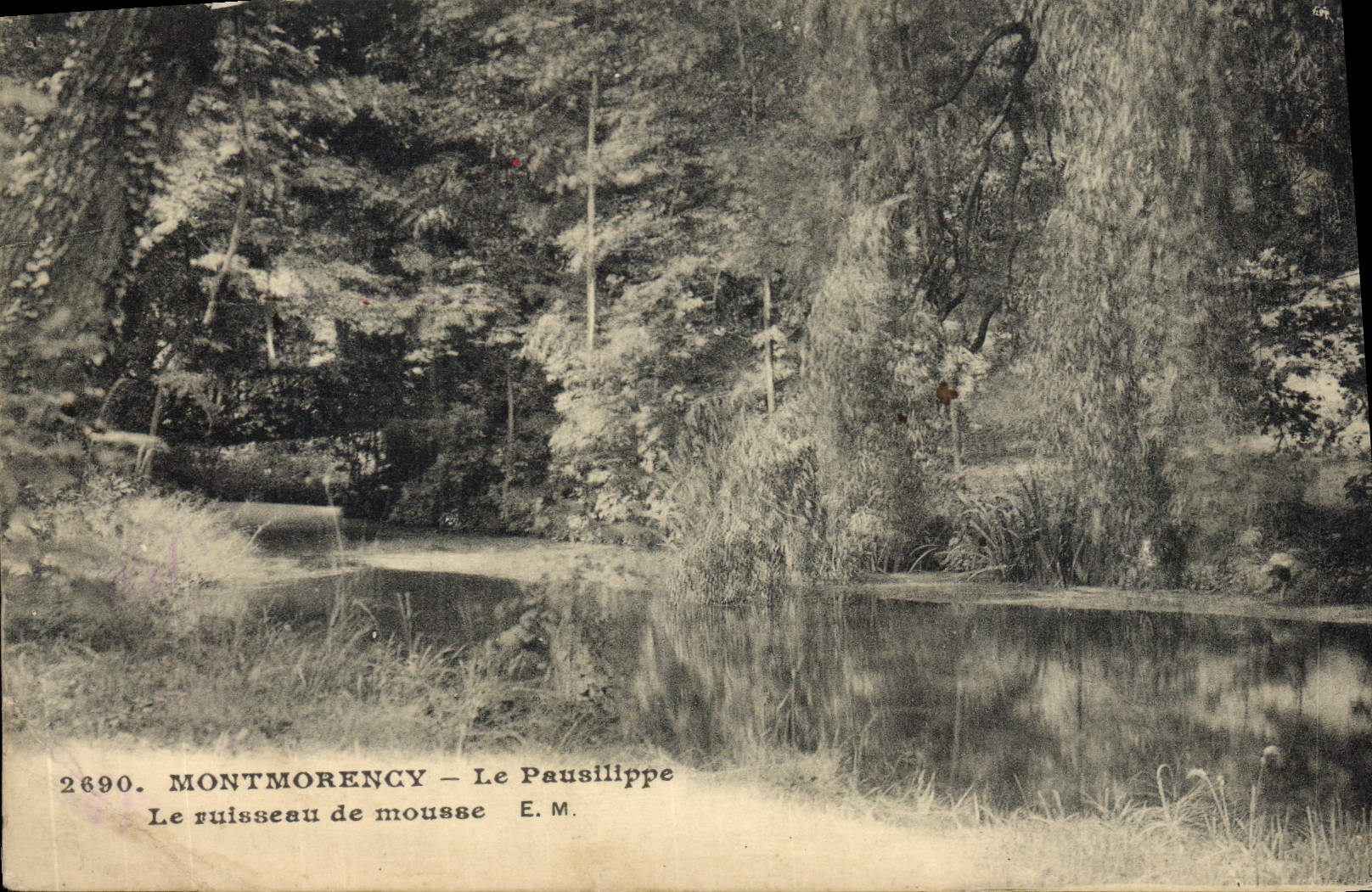 VINTAGE POSTCARD Montmorency Pausilippe the Foam Brook