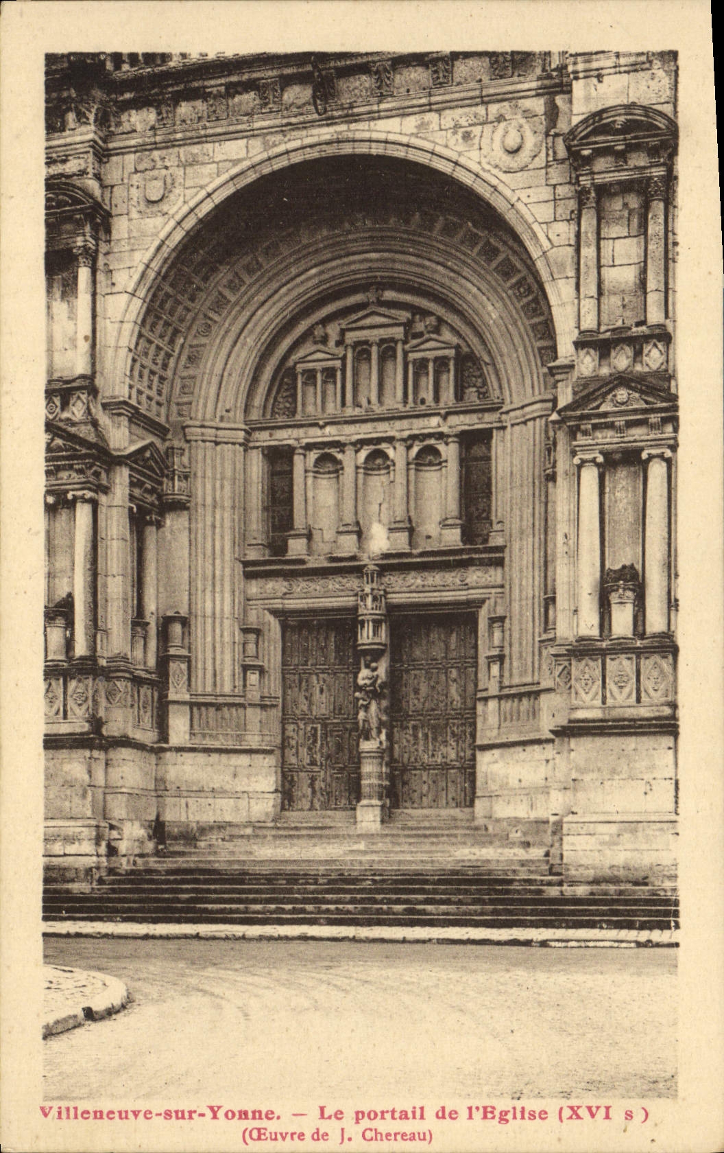 CPA Villeneuve Sur Yonne Le Portail De I'Eglise