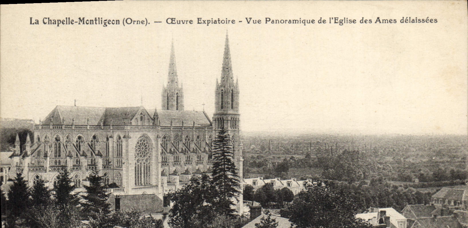 La opinión panorámica de Montligeon de la POSTAL de la VENDIMIA La Chapelle trabaja a Expiatorio De I' Eglise de los delaissees de los corazones