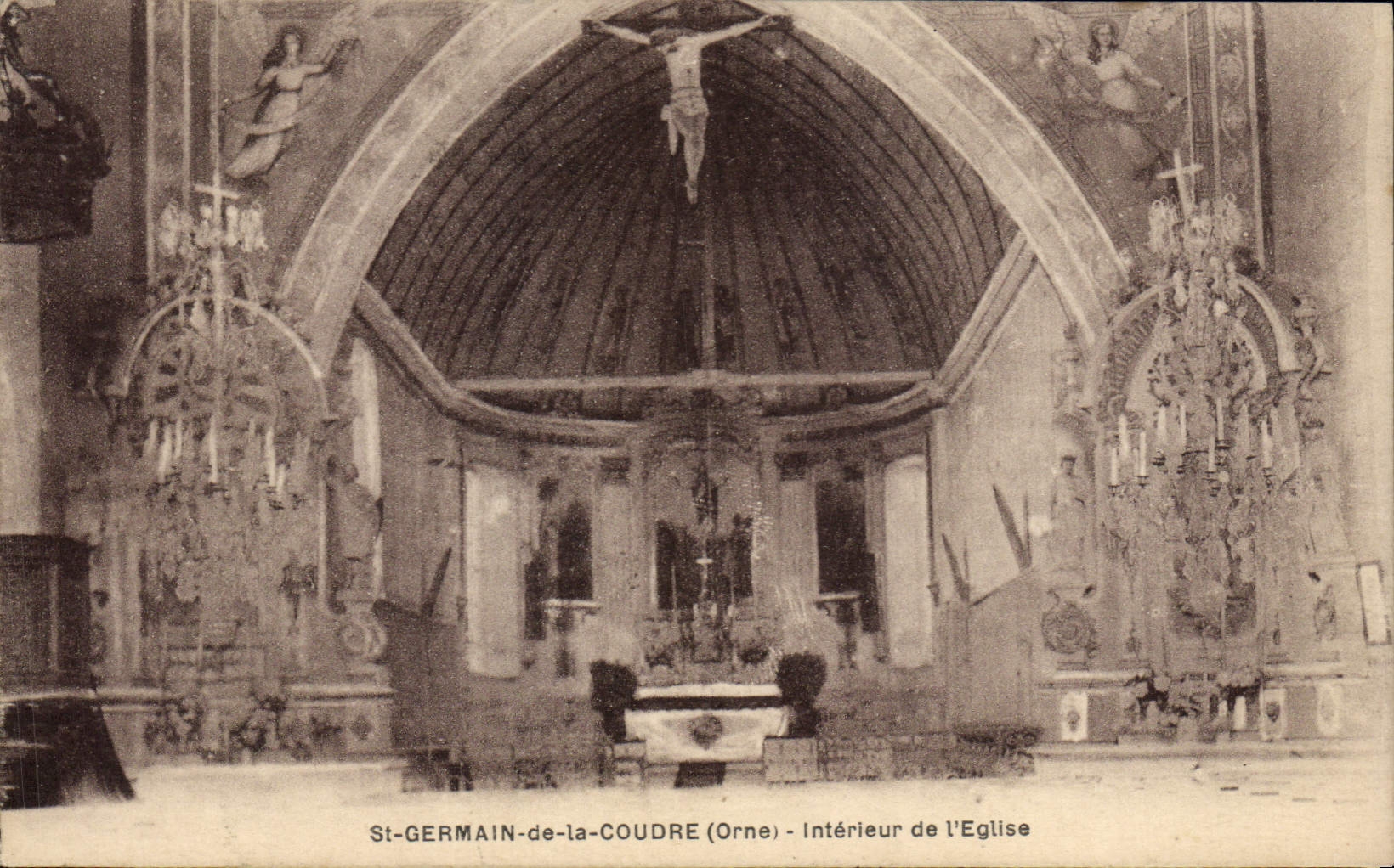CPA St Germain De La Coudre Interieur De I'Eglise
