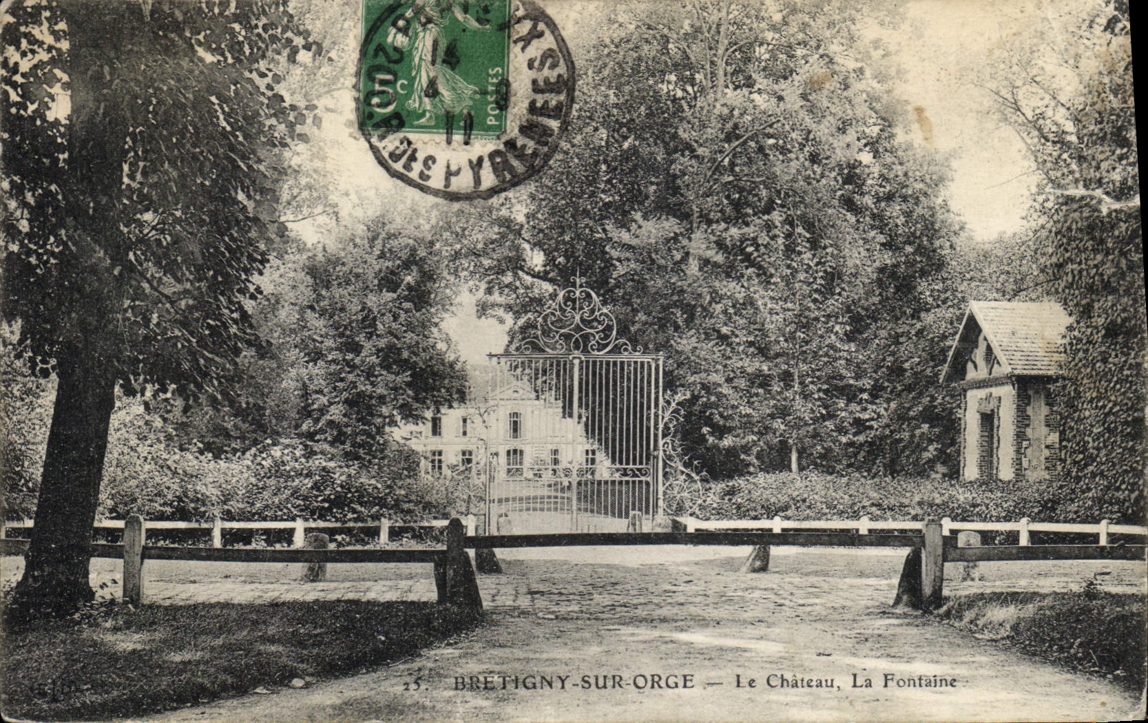 CPA Bretigny Sur Orge Le Chateau La Fontaine