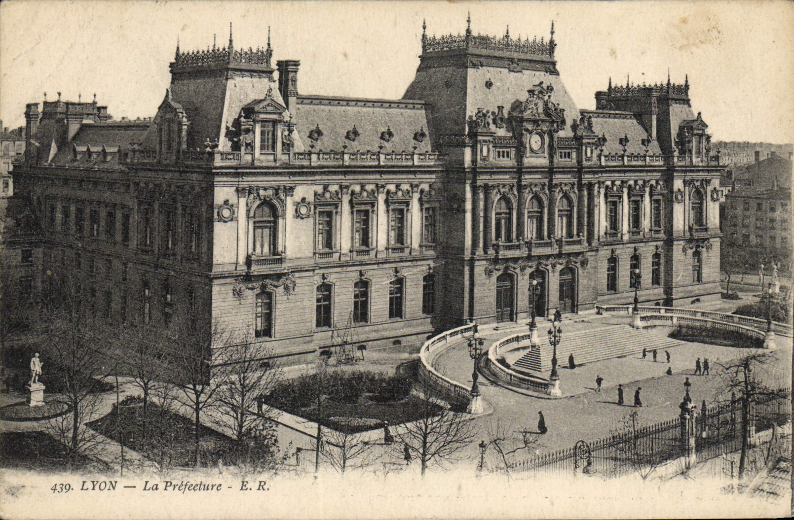 CPA Lyon La Prefecture
