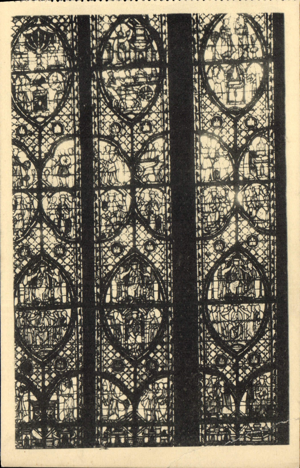 VINTAGE POSTCARD Paris Sainte the Vault Stained glasses