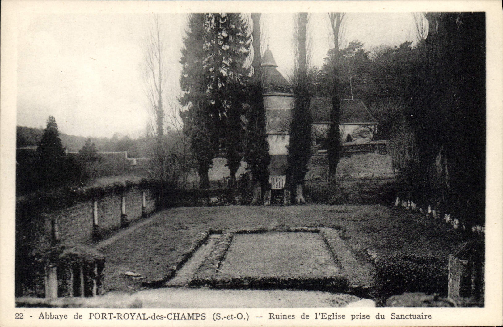 CPA Abbaye De Port Royal Des Champs Ruines de l'eglise prise du sanctuaire